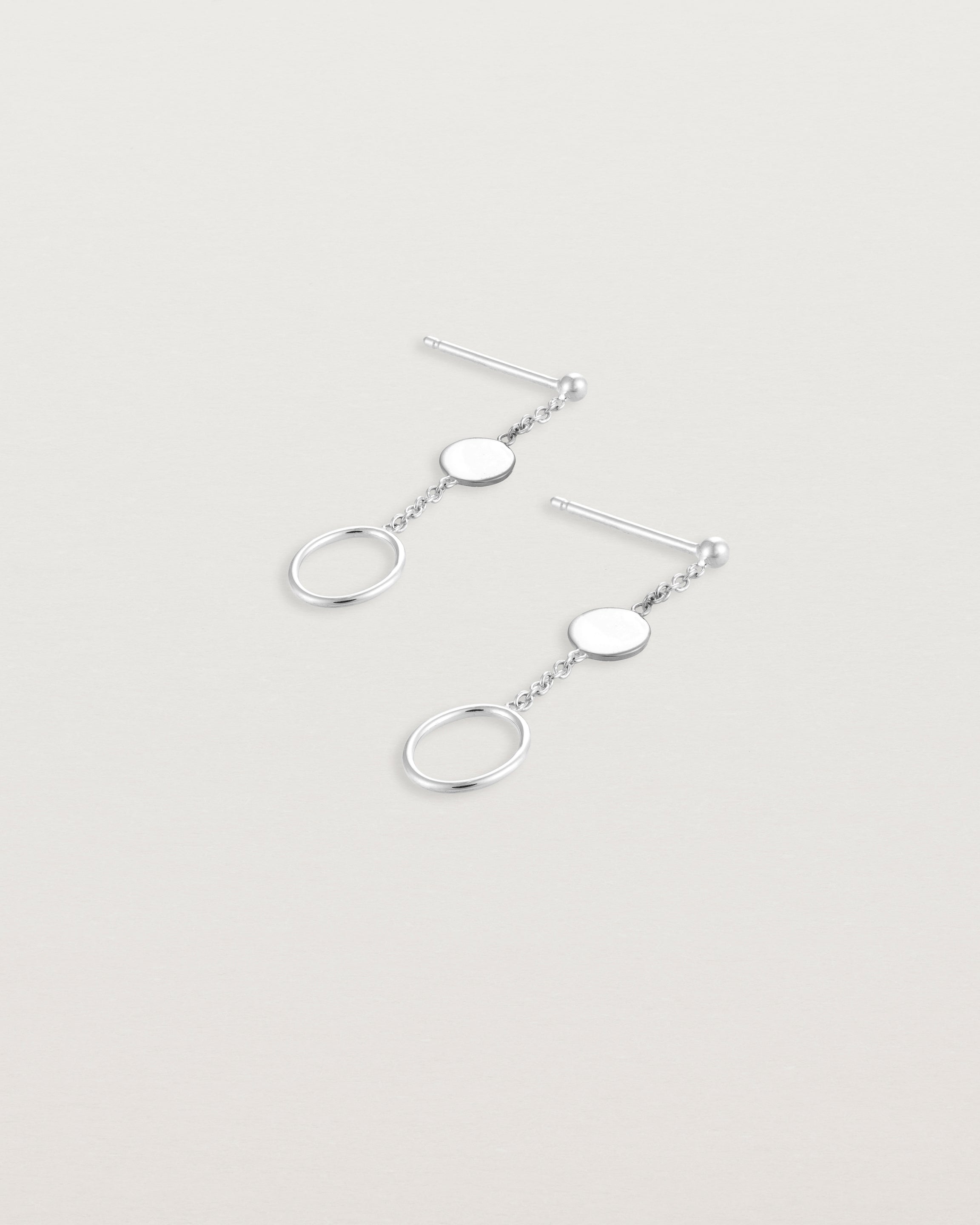 Side view of the Aiyana Earrings in White Gold.