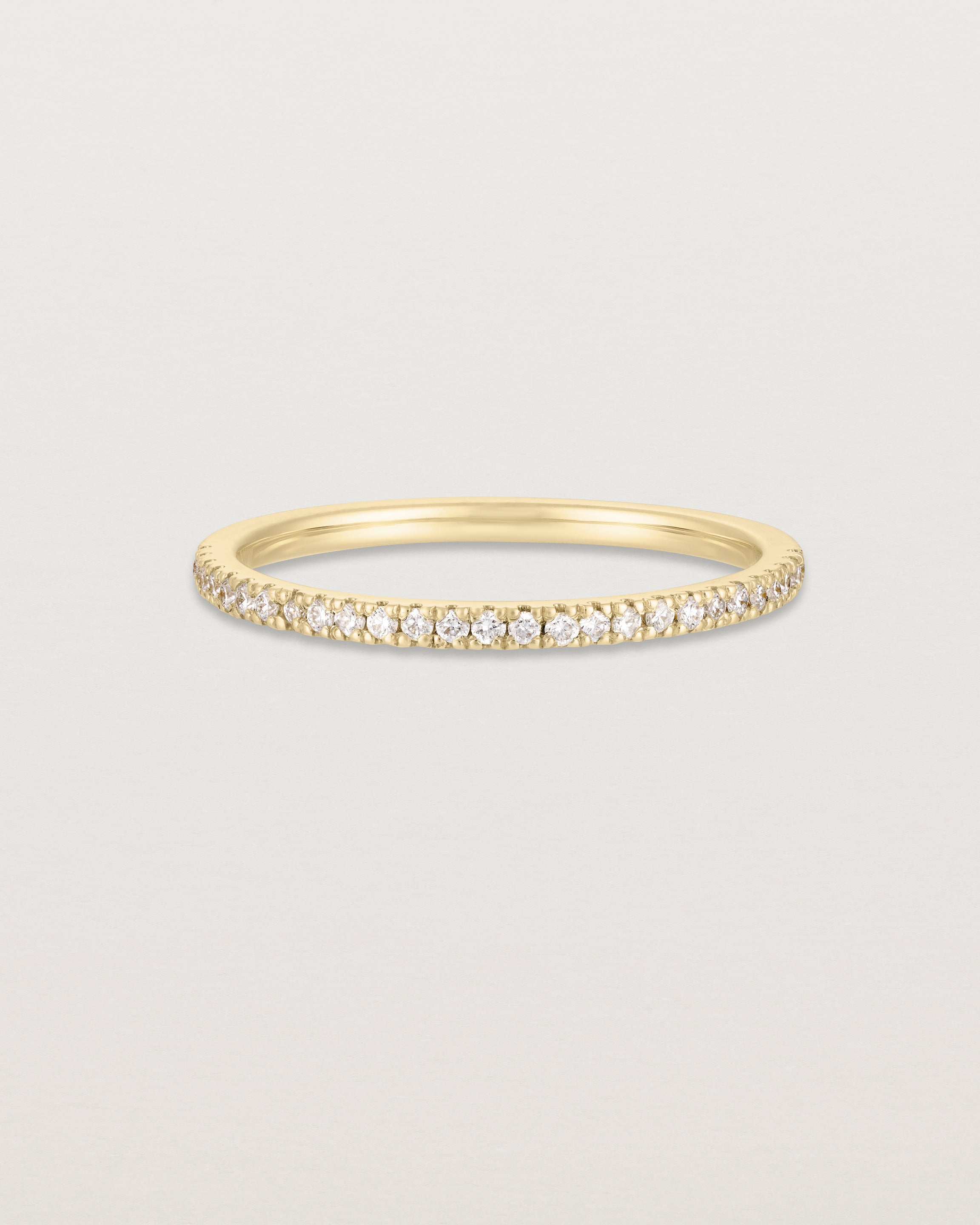 Front view of the Demi Queenie | White Diamonds in yellow gold.