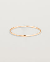 side view of the ellipse bangle in rose gold