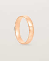 Standing view of the Grain Wedding Ring | 4mm | Rose Gold.