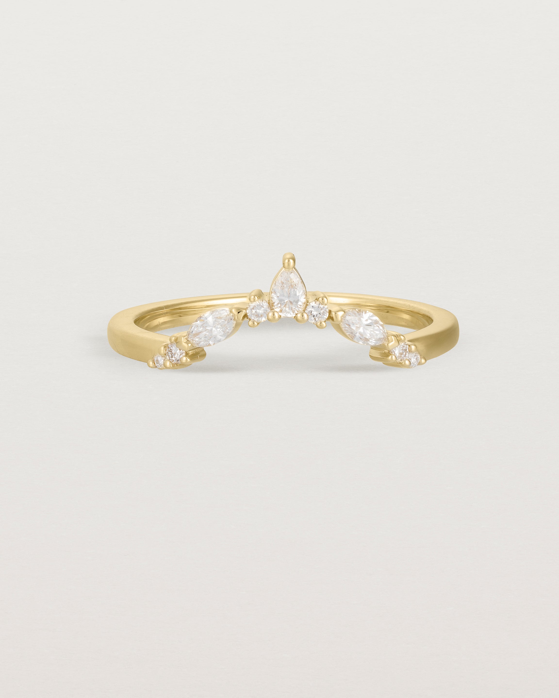Front view of the Meia Crown Ring | Fit Ⅳ | Yellow Gold.