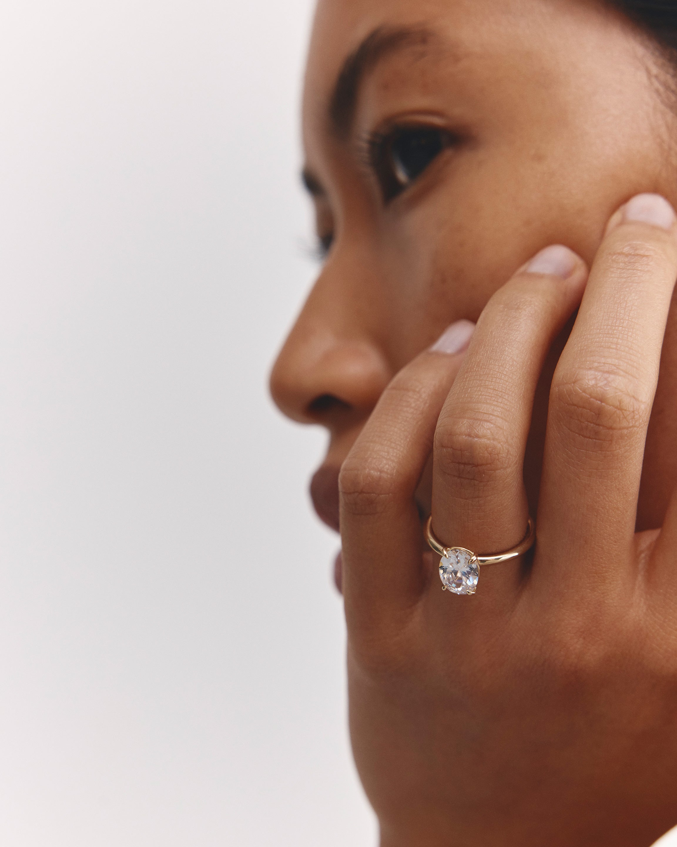 Signature Oval Solitaire | Diamond