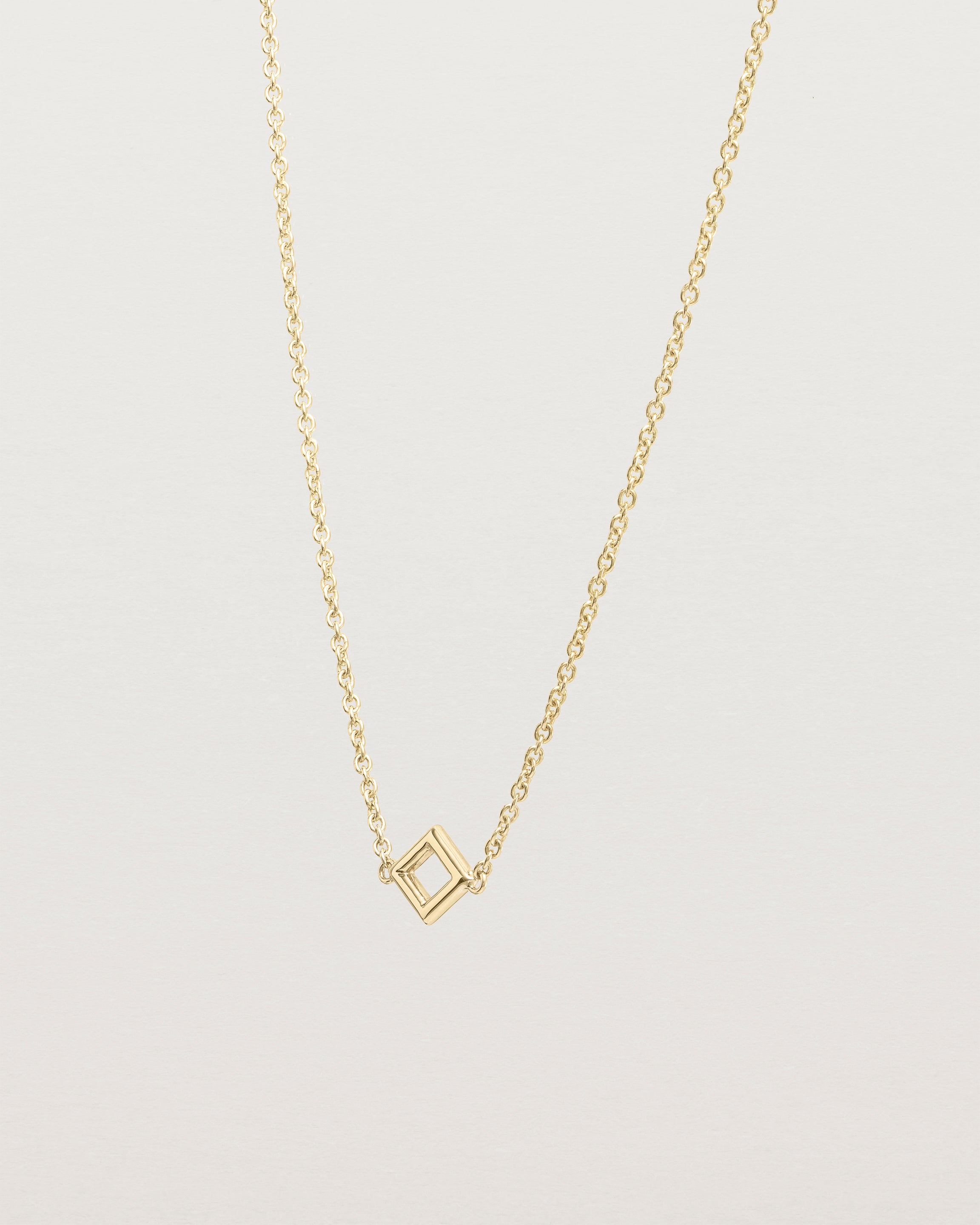 Angled view of the Nuna Necklace | Yellow Gold.