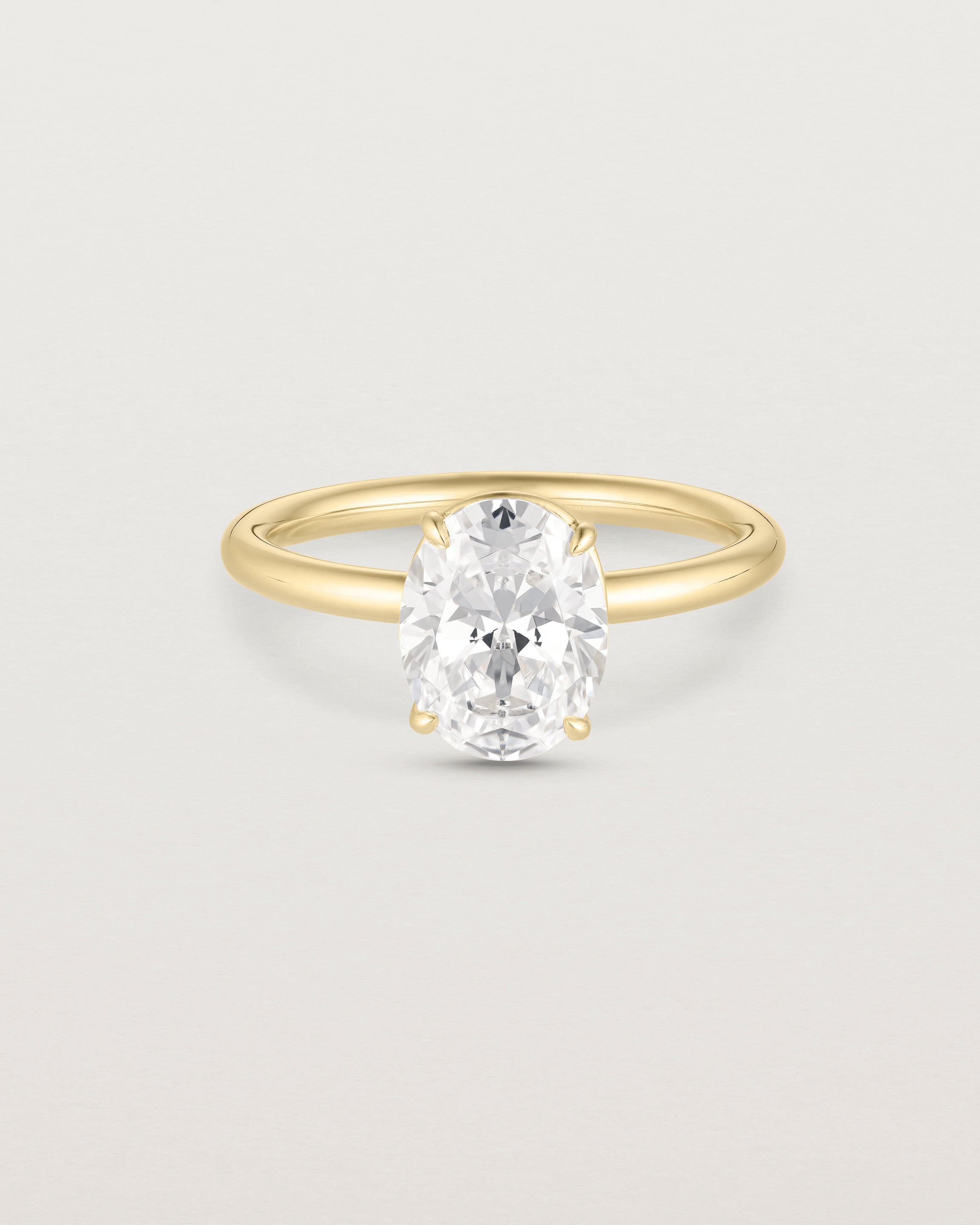 Tulip Oval Solitaire | Natural Diamond