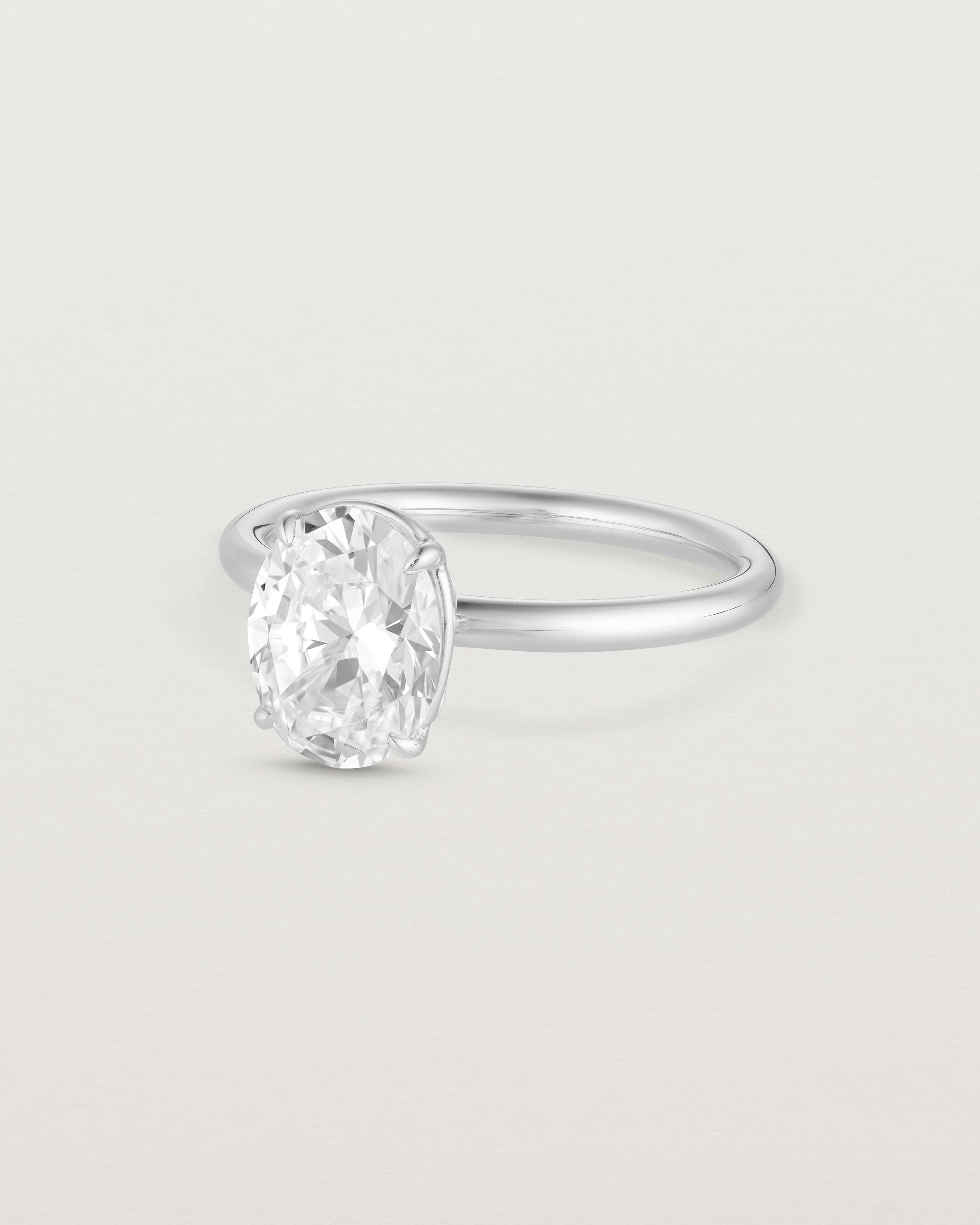 Tulip Oval Solitaire | Laboratory Grown Diamond