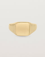 Front view of the Sempré Signet Ring in Yellow Gold.