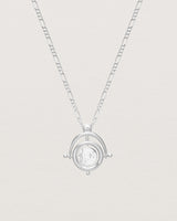 Front of the Solluné Necklace | Sterling Silver.