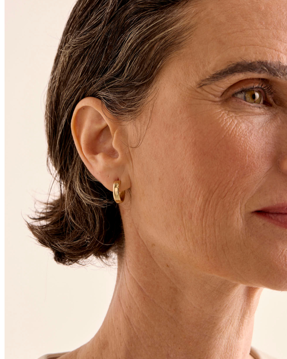 Petite Ellipse Hoops