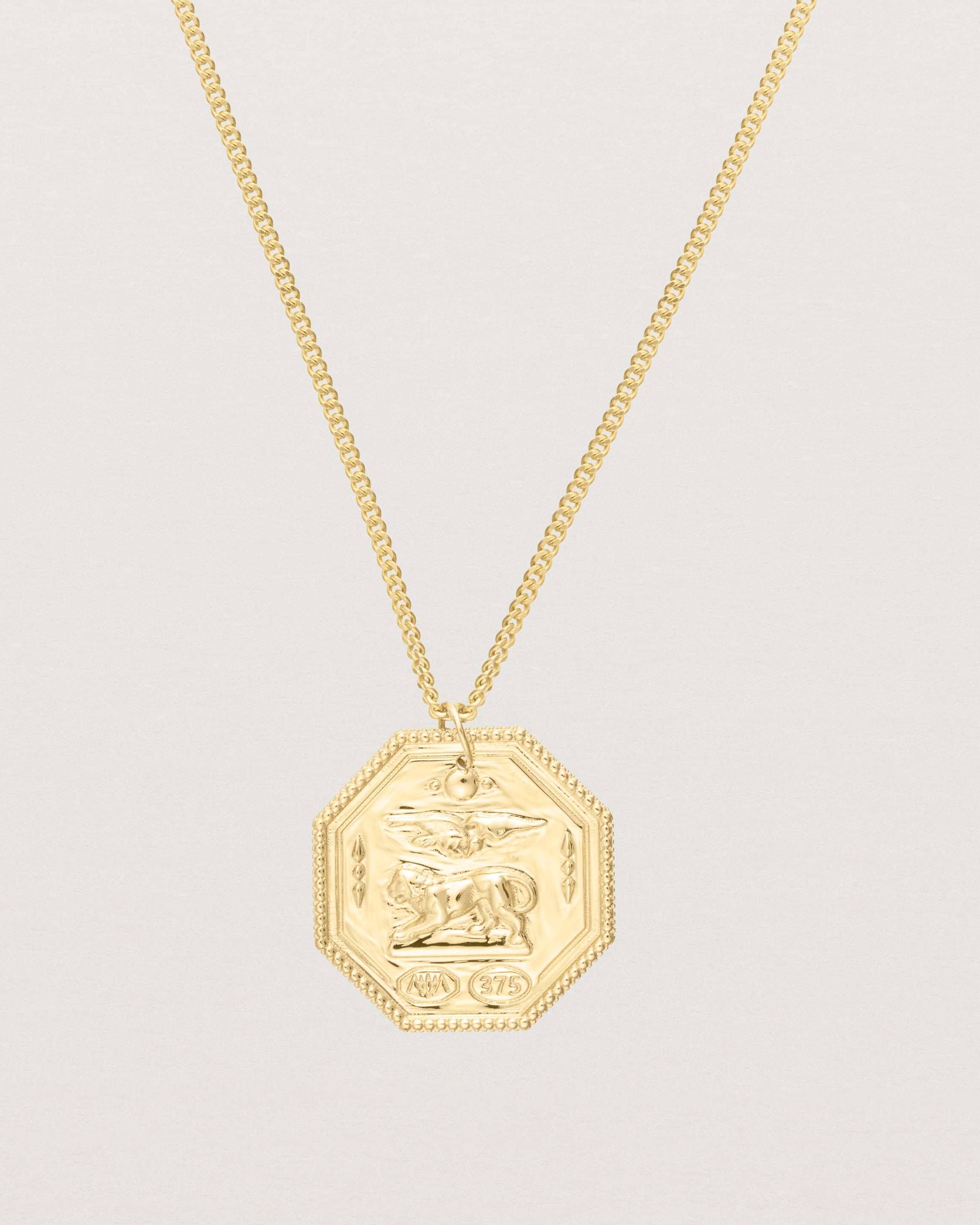 Close up of the Aeneid Necklace in yellow gold.