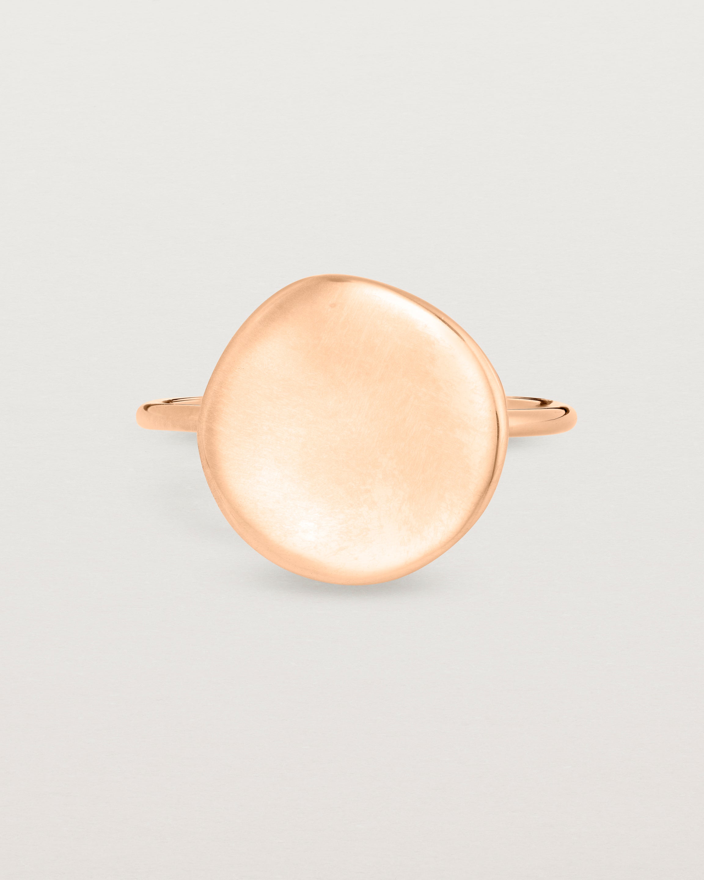 Front view of the Mana Ring in Rose Gold.