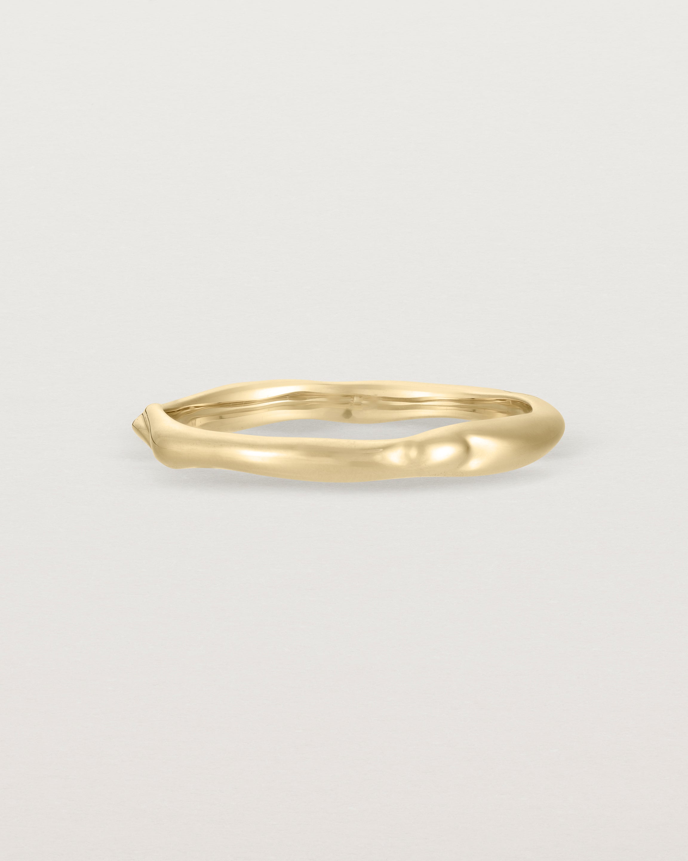 The Organic Wedding Ring | 2mm in Yellow Gold.