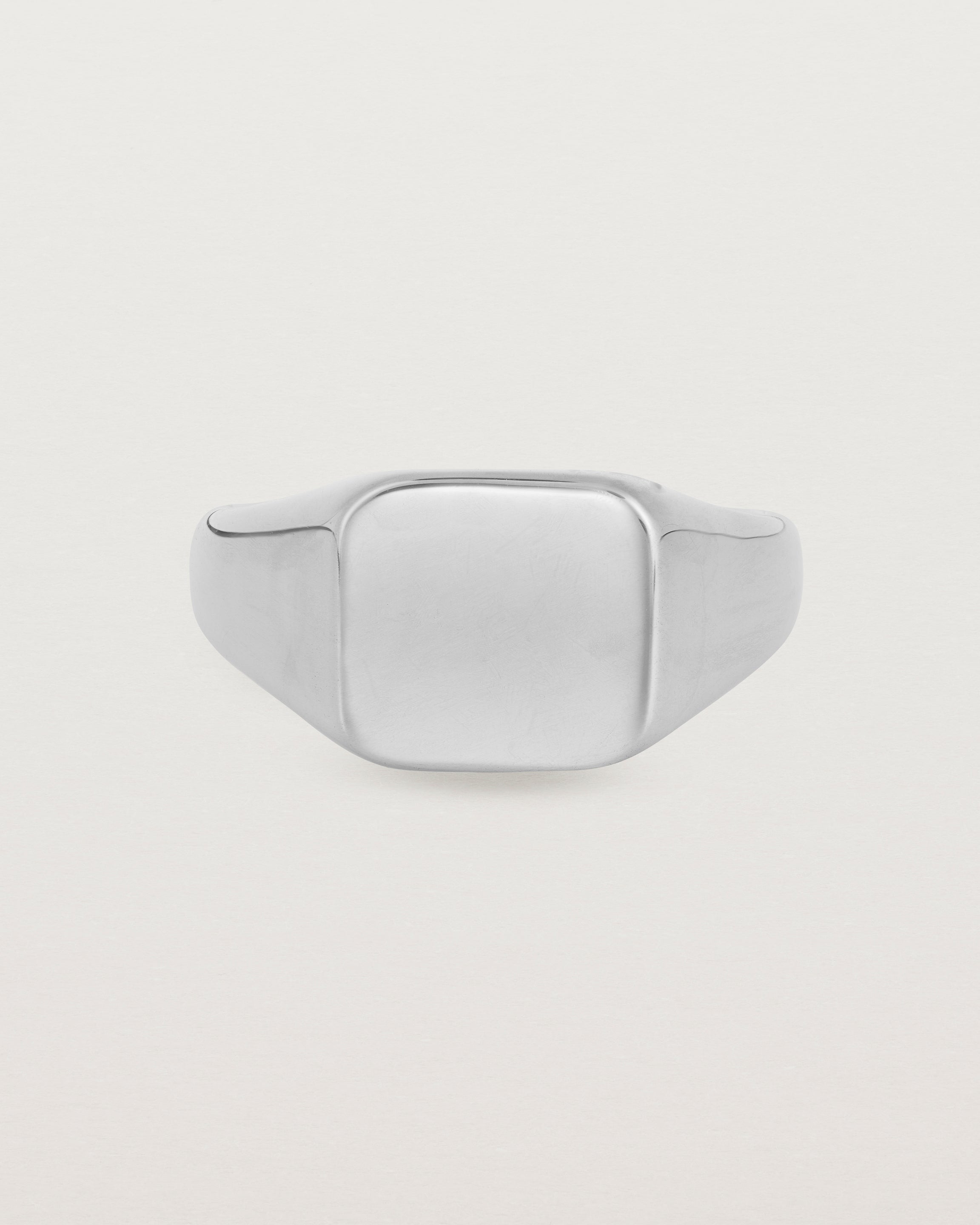 Front view of the Sempré Signet Ring in Sterling Silver.