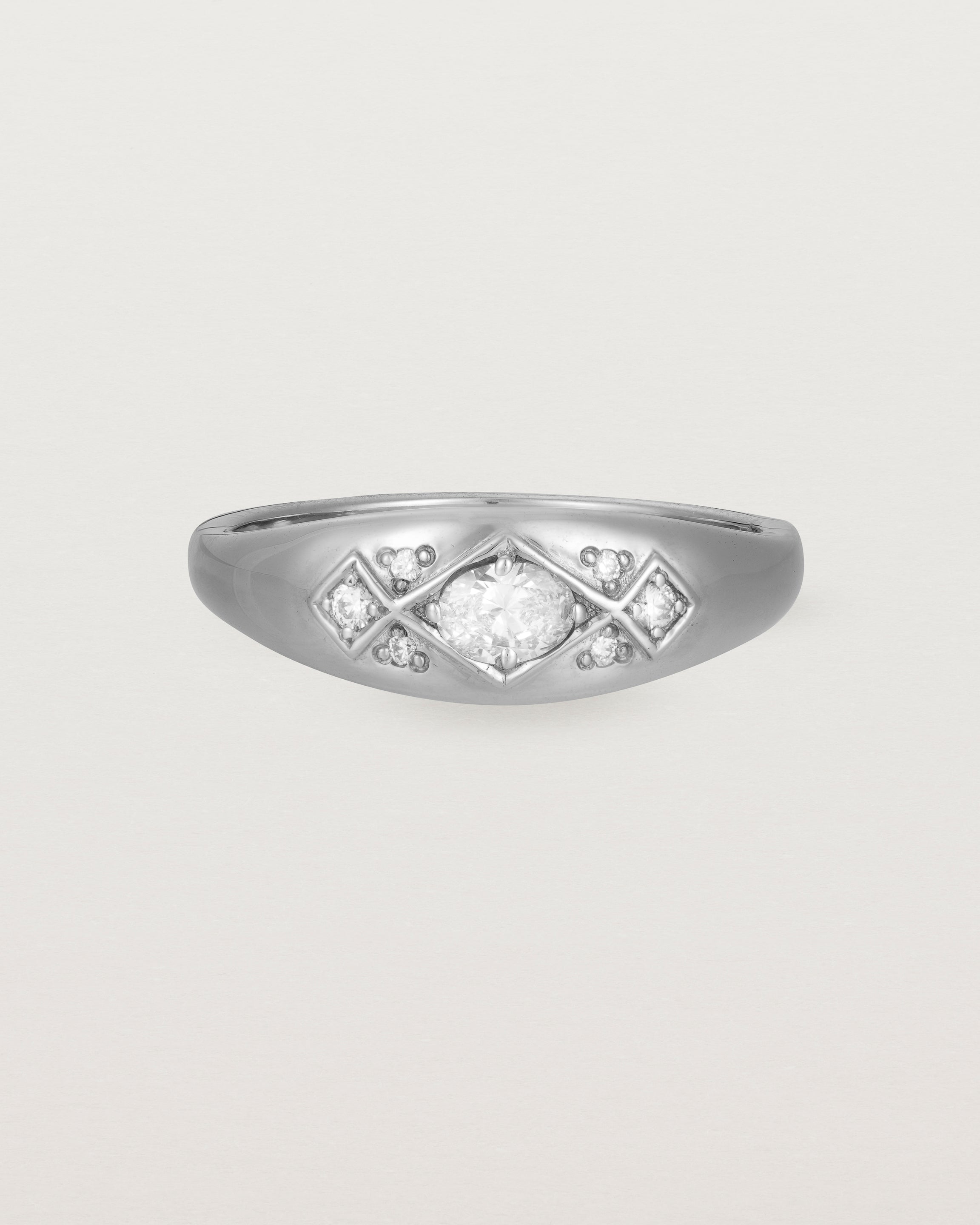 Front view of the Seule Cheri Ring | Diamonds | White Gold.