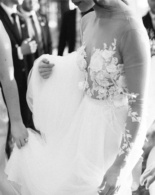 Tealily Weddings