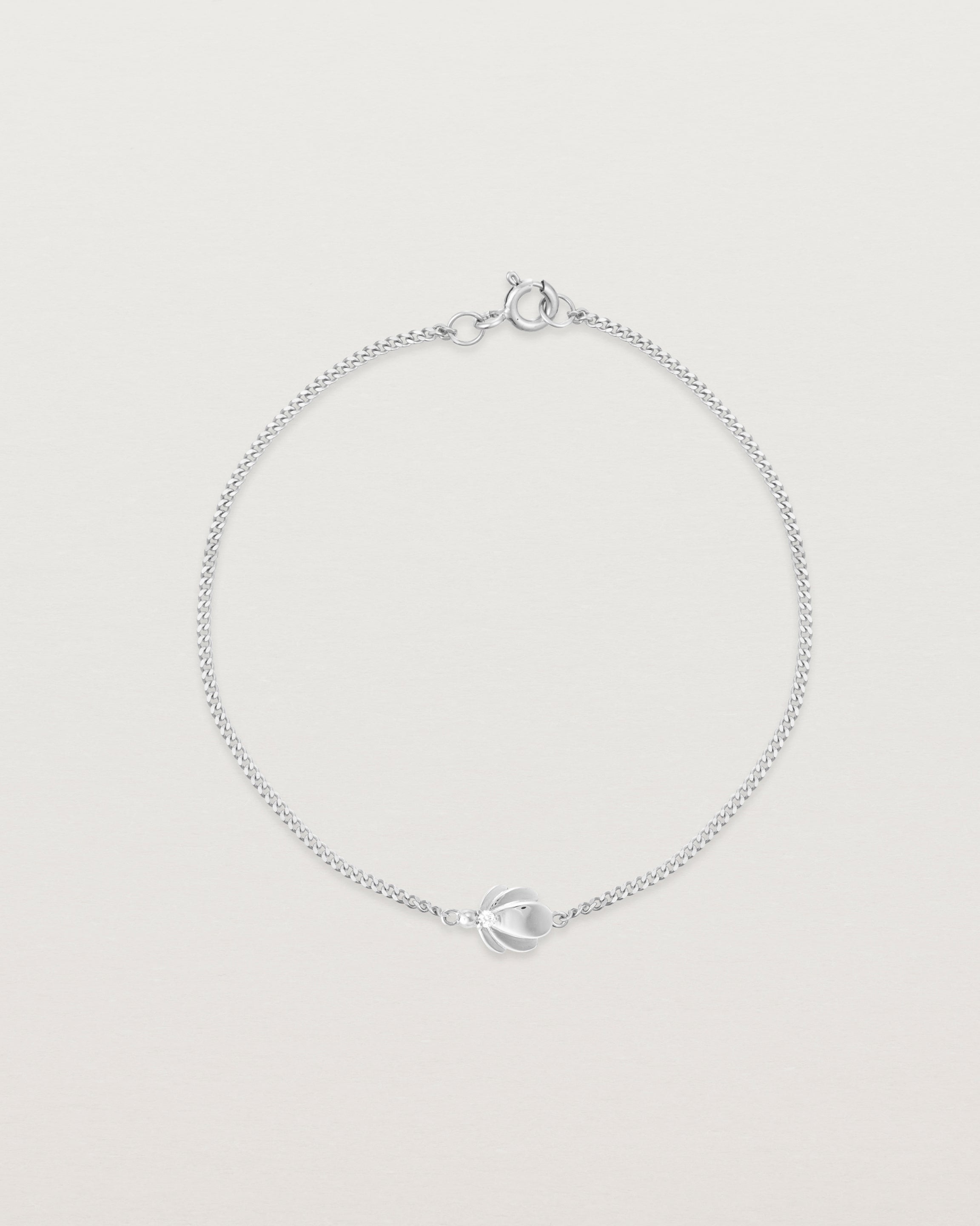 Top down view of the Aeris Bracelet | Diamond in White Gold.