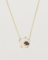 Close up view of the Agate Pendant in yellow gold.