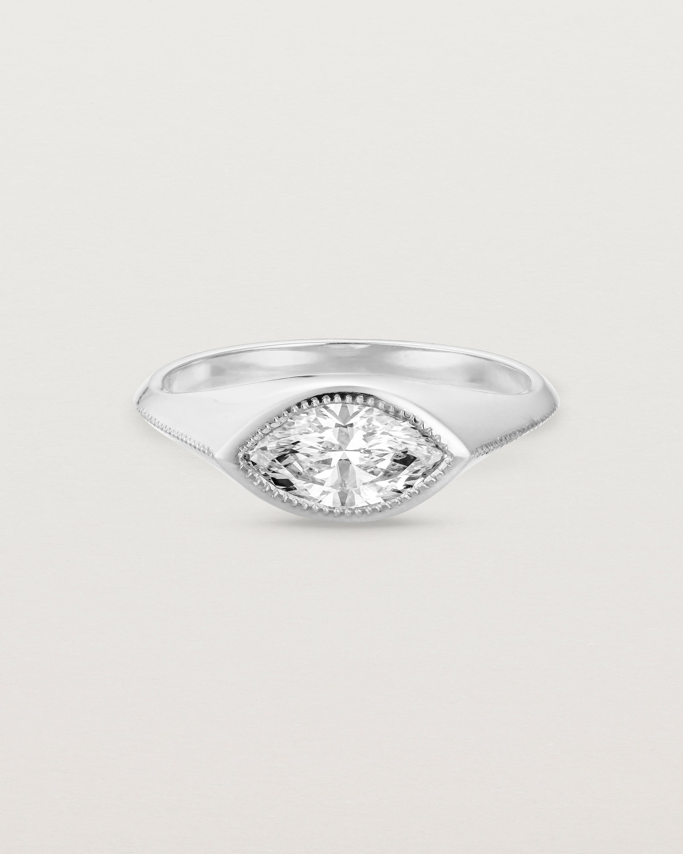 Front view of the Átlas Marquise Signet | Laboratory Grown Diamond in white gold, in a polished finish. _label:Polished Finish Example