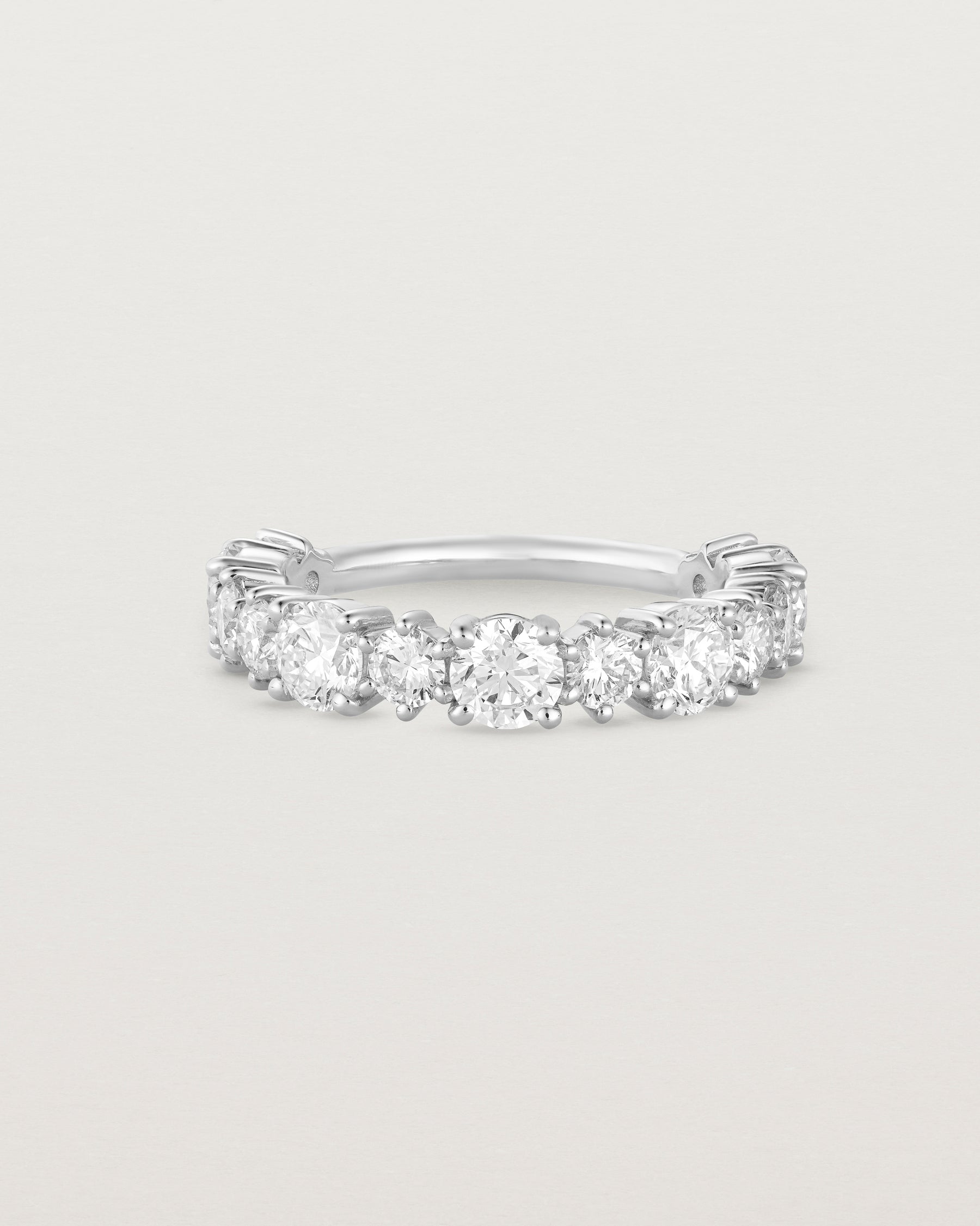 aurelia-grande-ring-laboratory-grown-diamond-white-gold-natalie