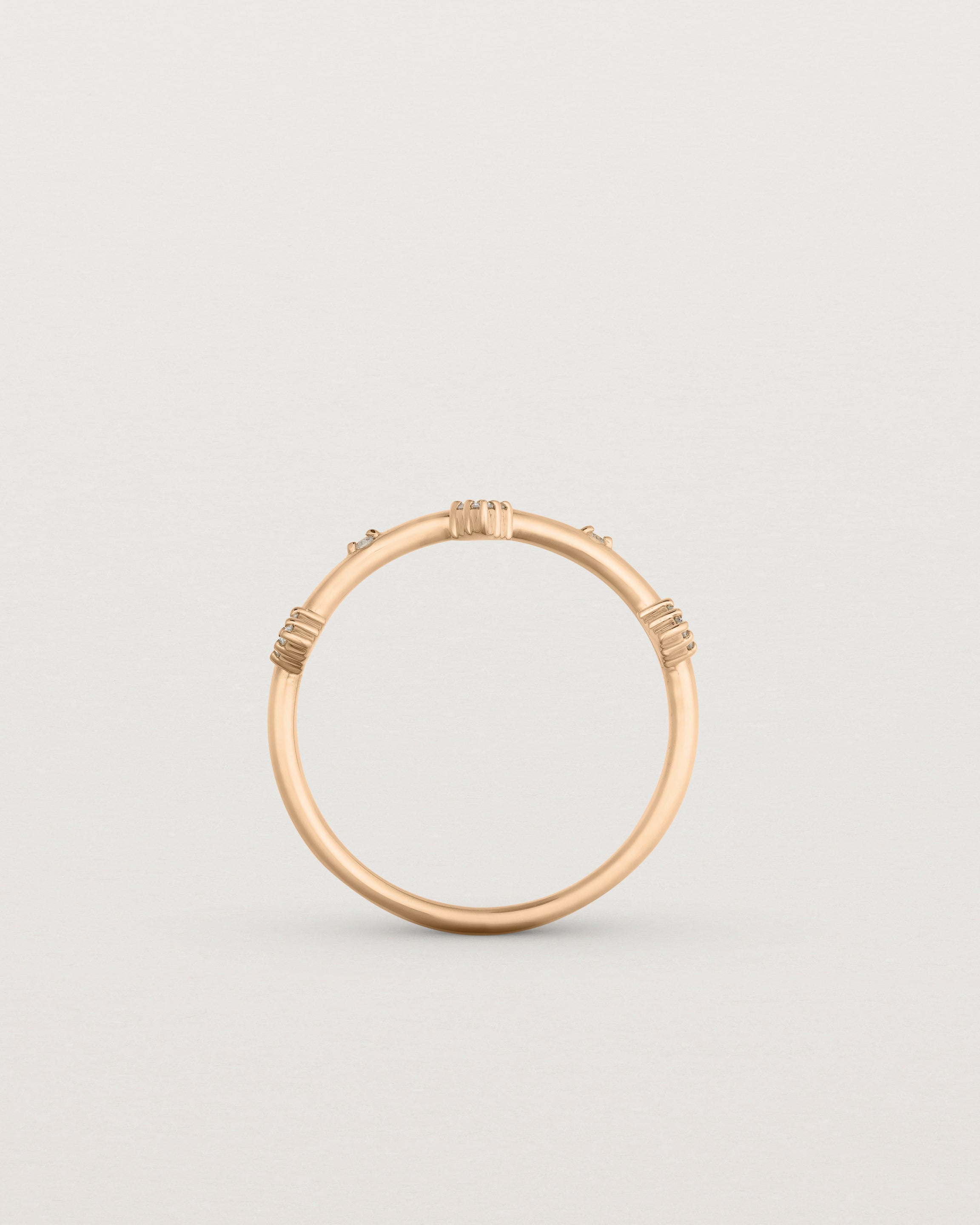 Standing view of the Belle Ring | Diamonds in rose gold.