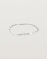 Front view of the Dalí Bangle in sterling silver.