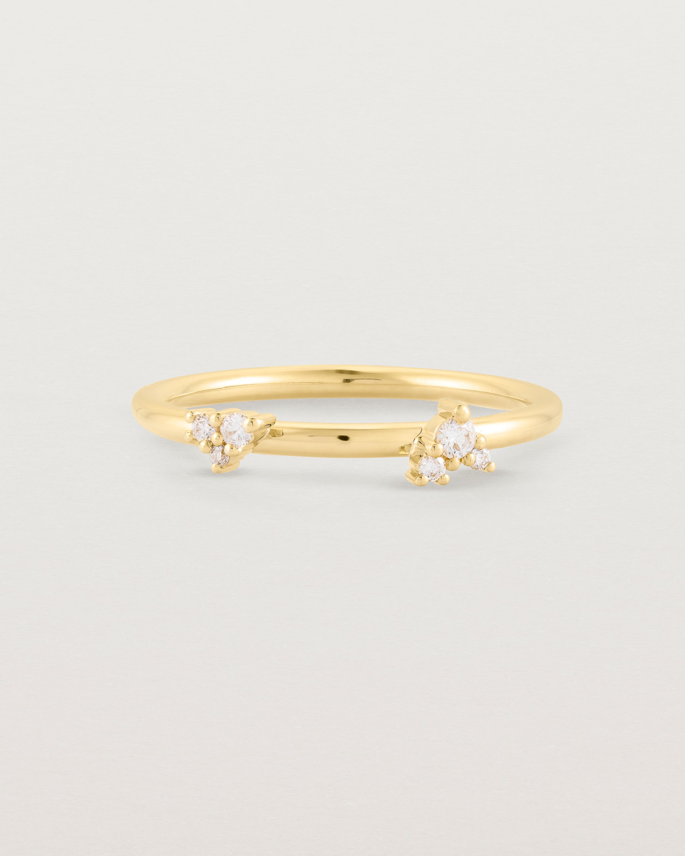 Front view of the Della Cluster Ring | Diamonds | Yellow Gold.