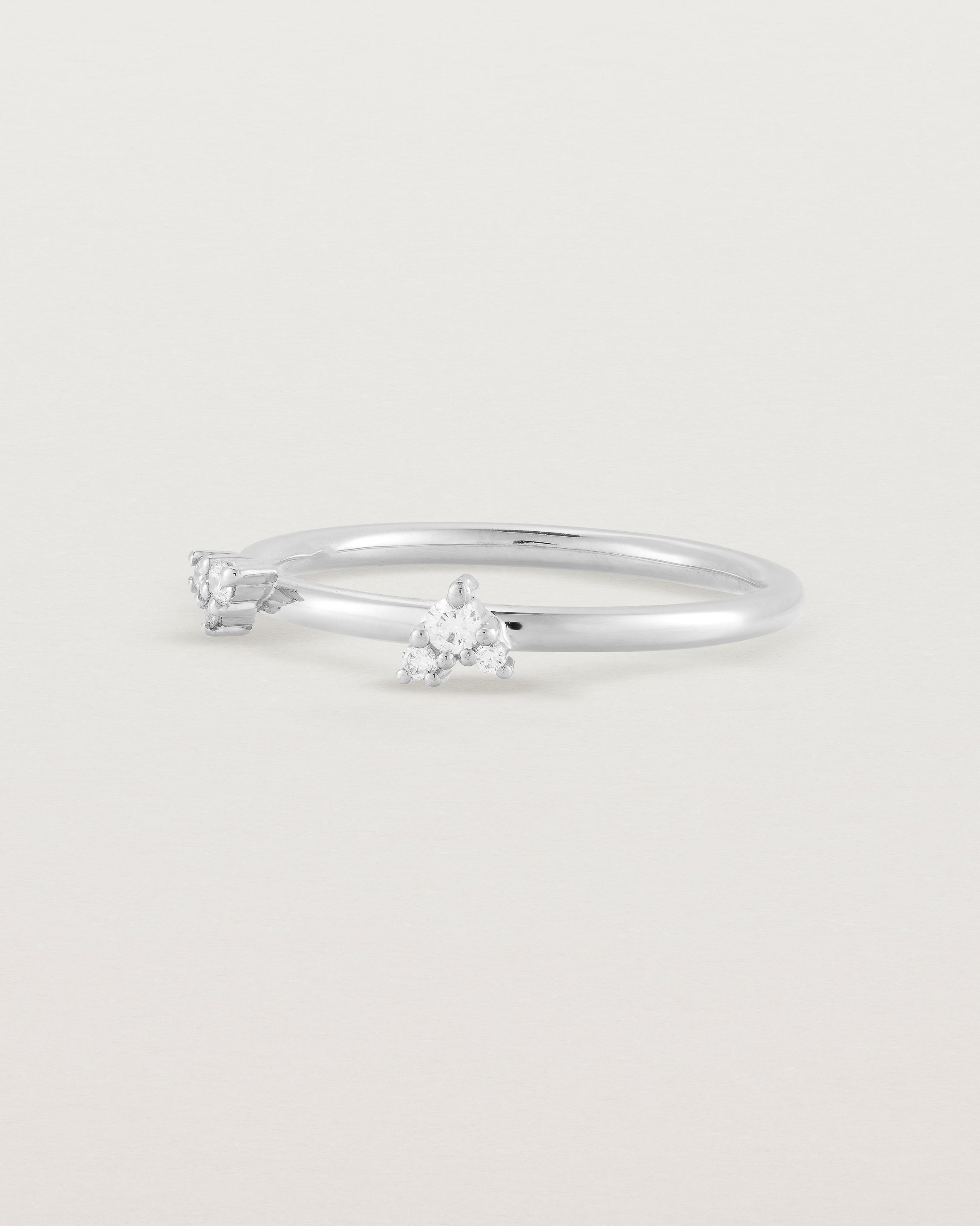 Angled view of the Della Cluster Ring | Diamonds | White Gold.