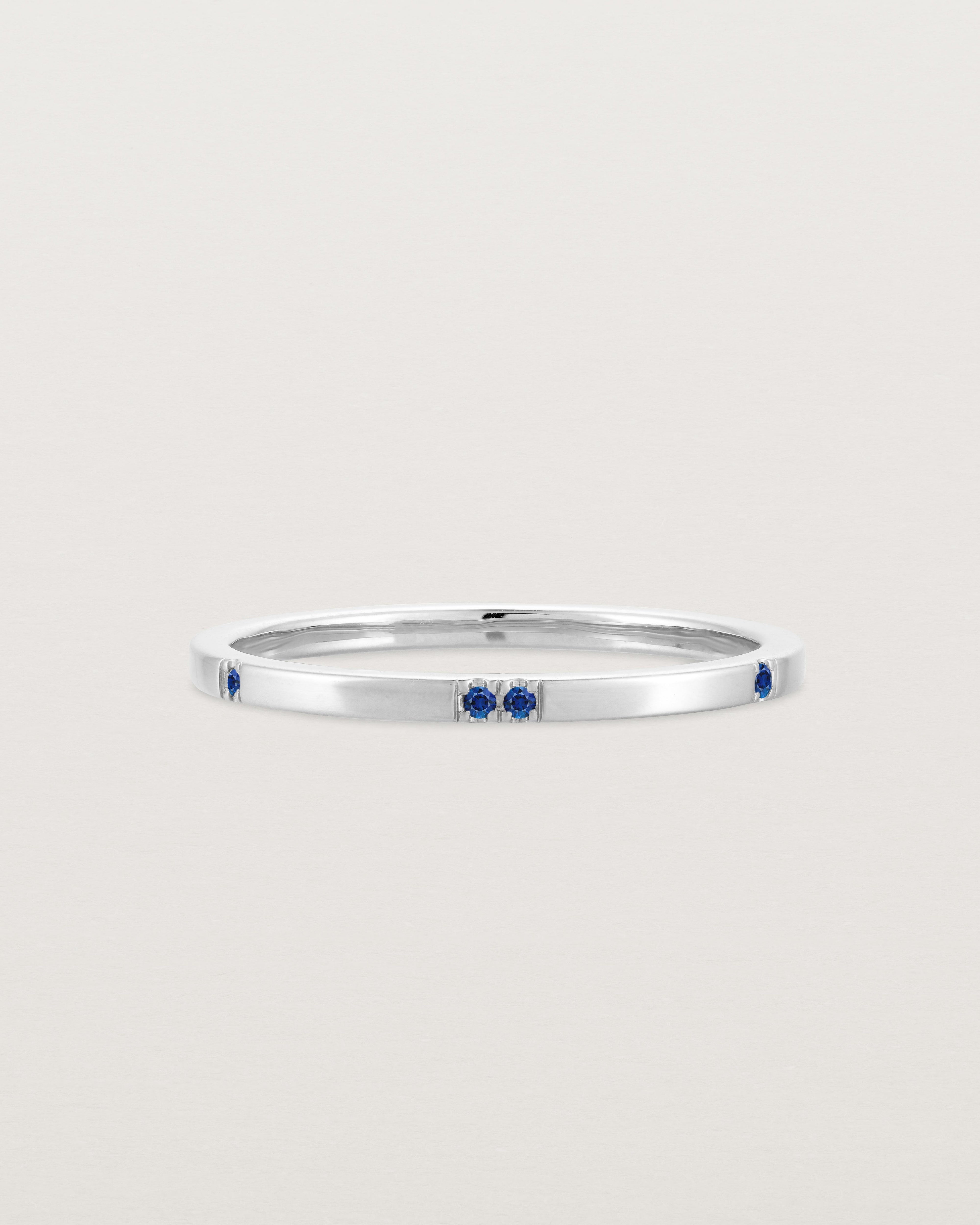 stone _label: Stone Example with Sapphires