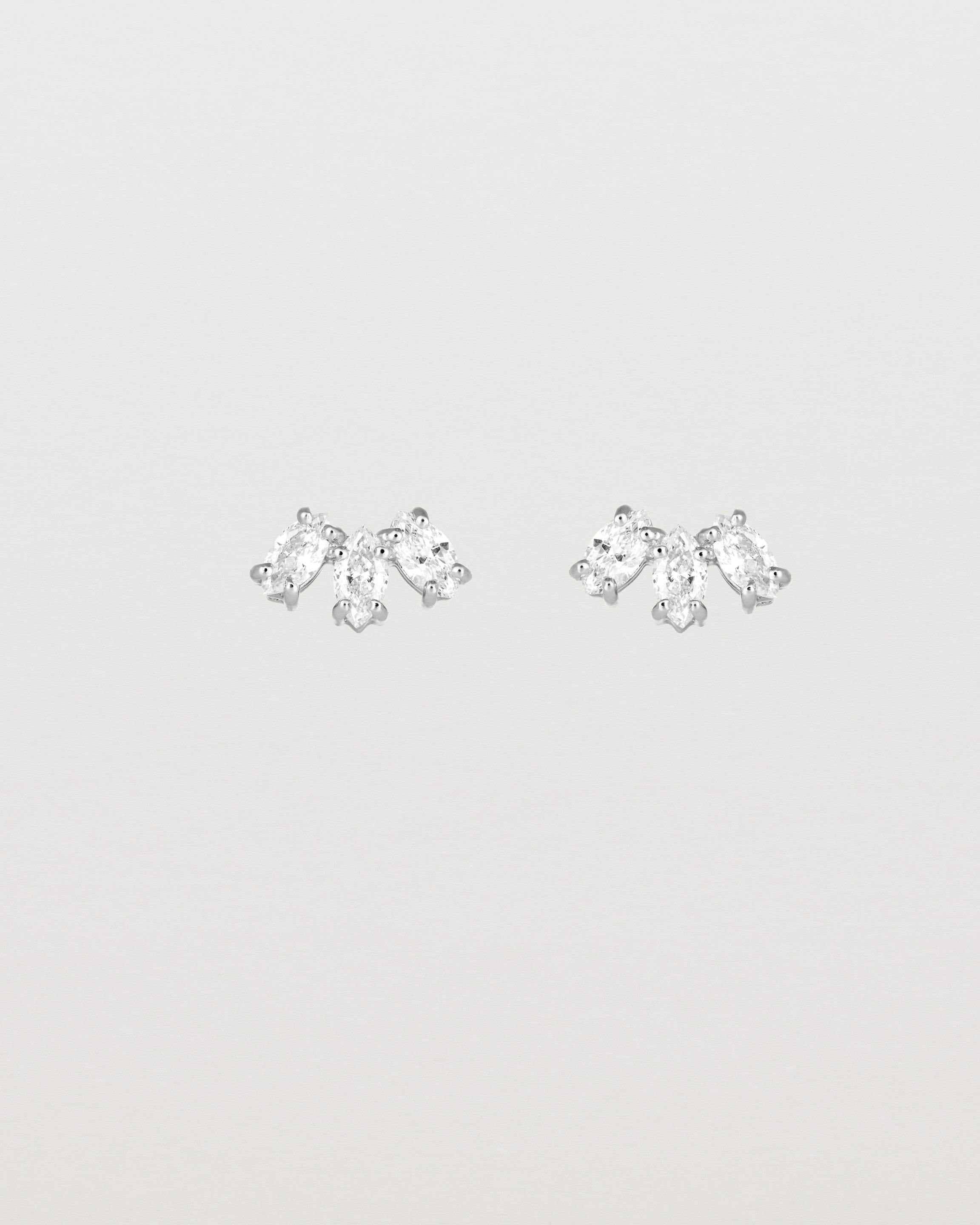 Front view of the Sun Studs | Diamonds in white gold.