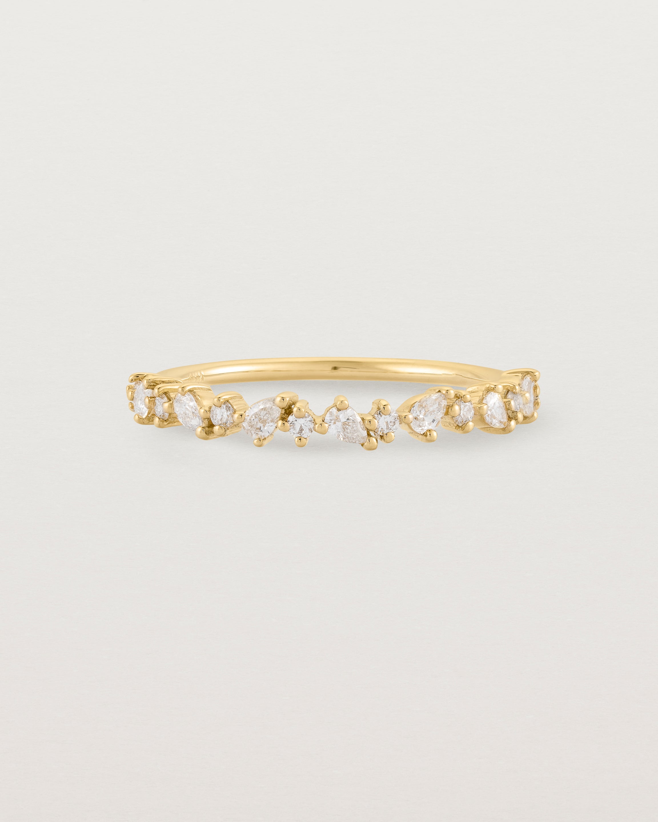 Front view of the Edei Ring | Diamonds in Yellow Gold.