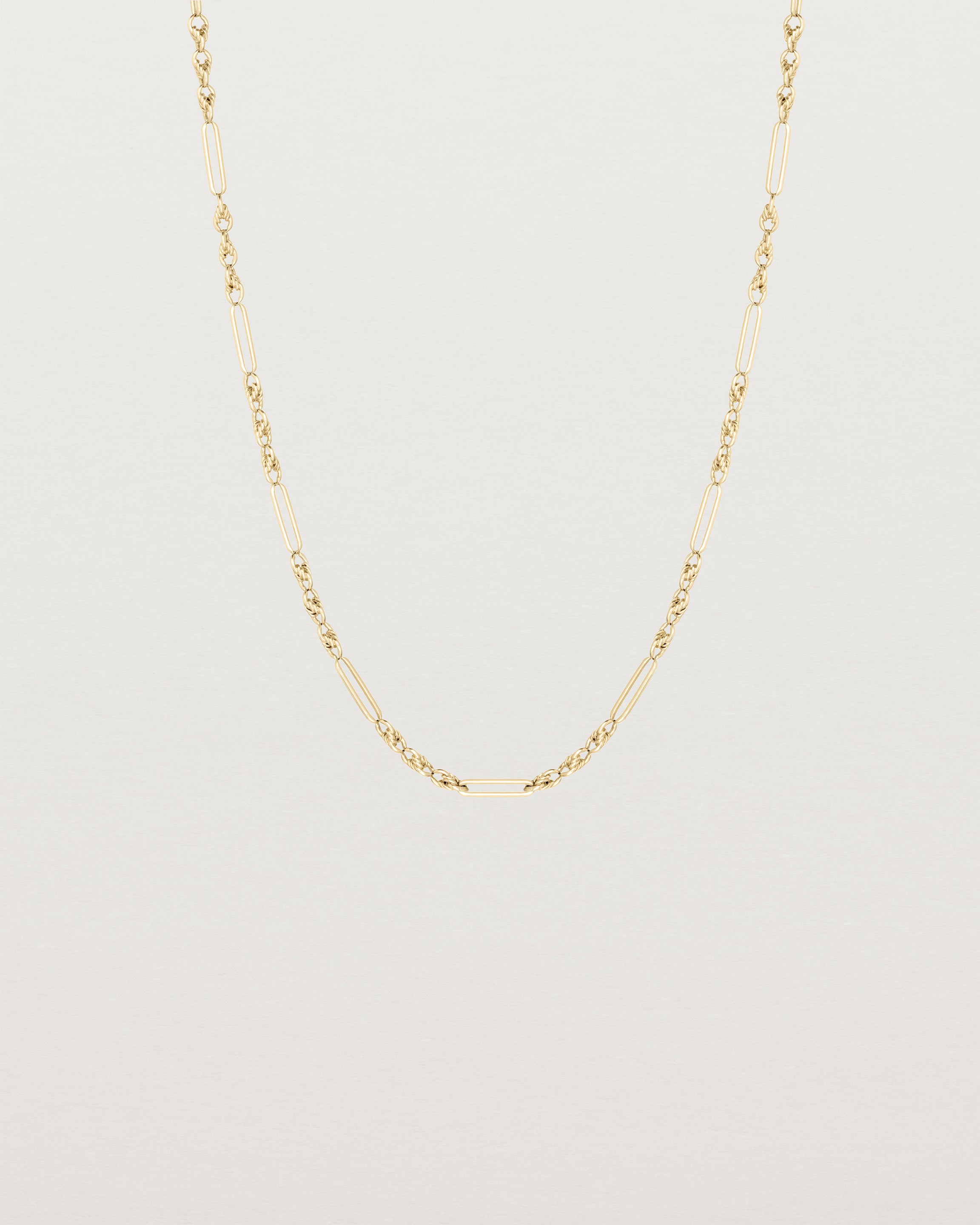 Front view of the Helena Vintage Necklace.