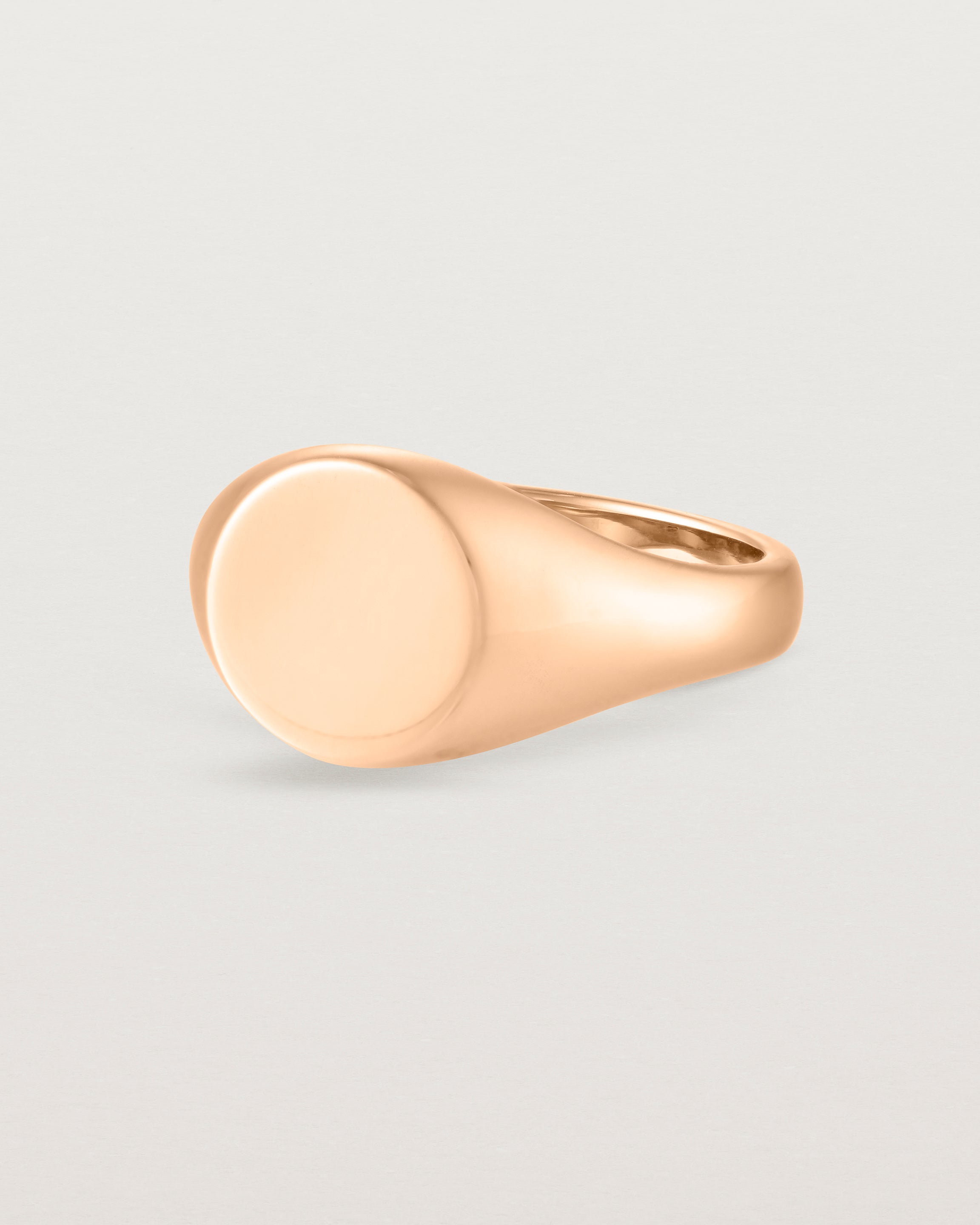 Angled view of the Kian Signet Ring | Rose Gold.