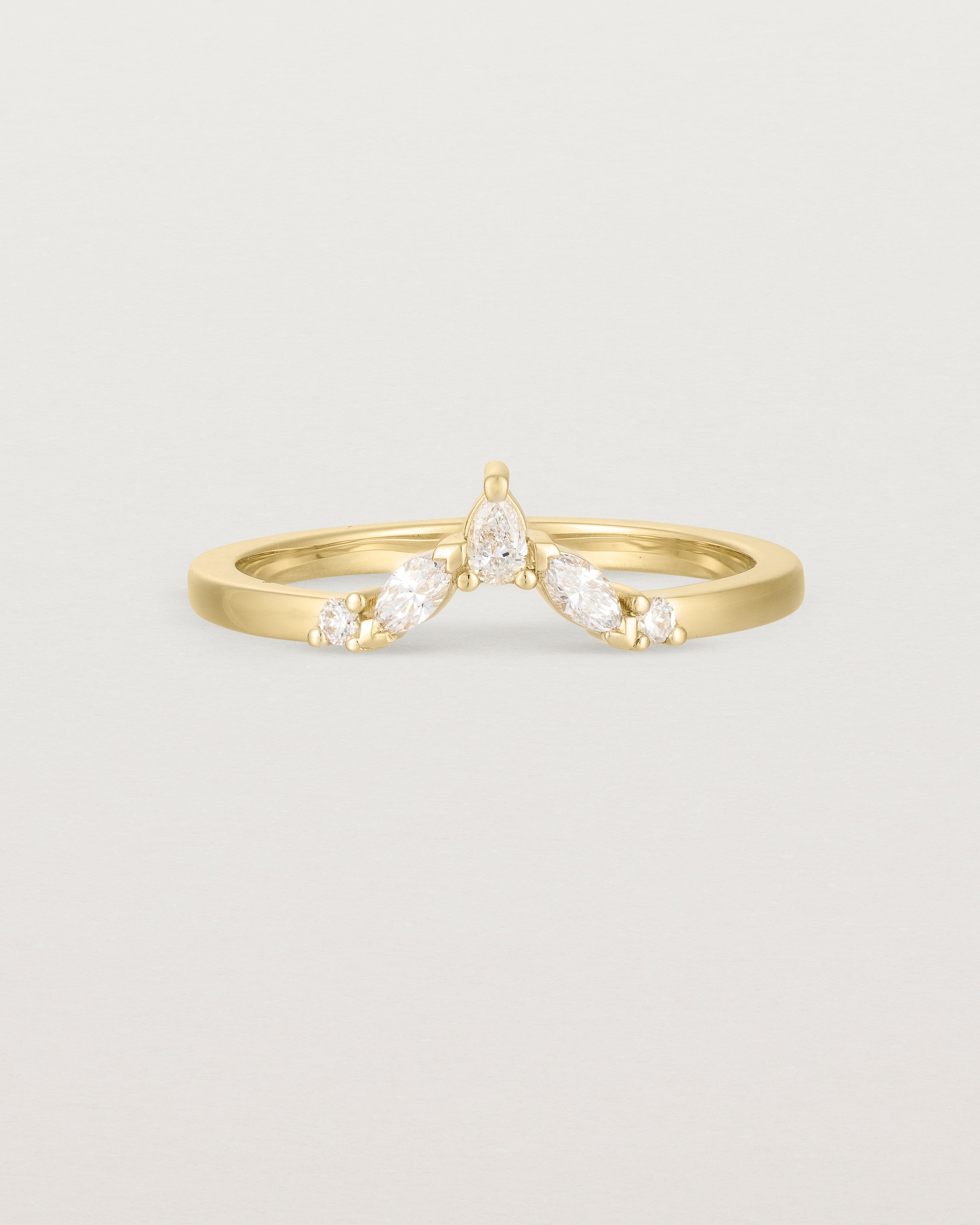 Front view of the Meia Crown Ring | Fit Ⅰ | Yellow Gold.