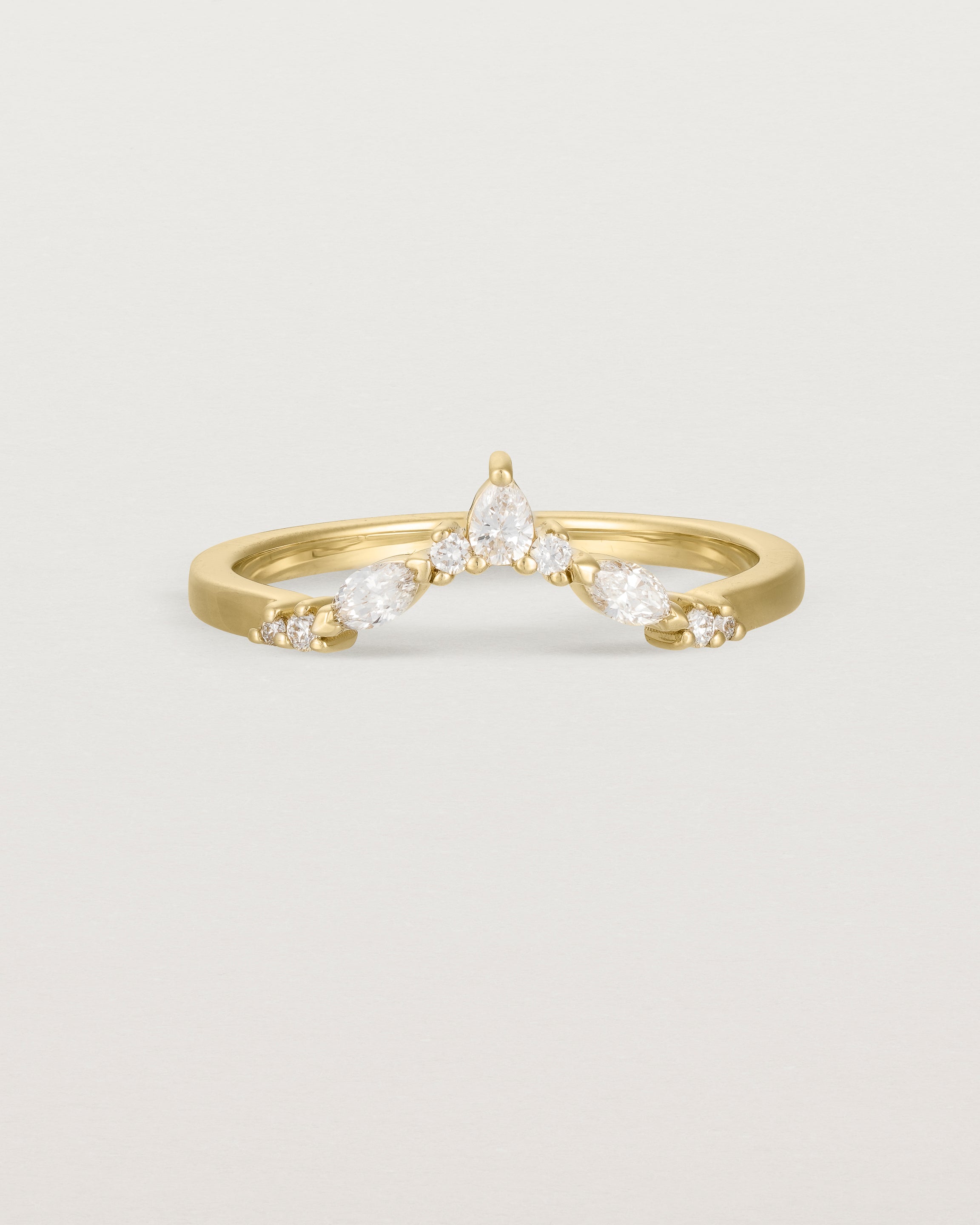 Front view of the Meia Crown Ring | Fit Ⅲ | Yellow Gold.