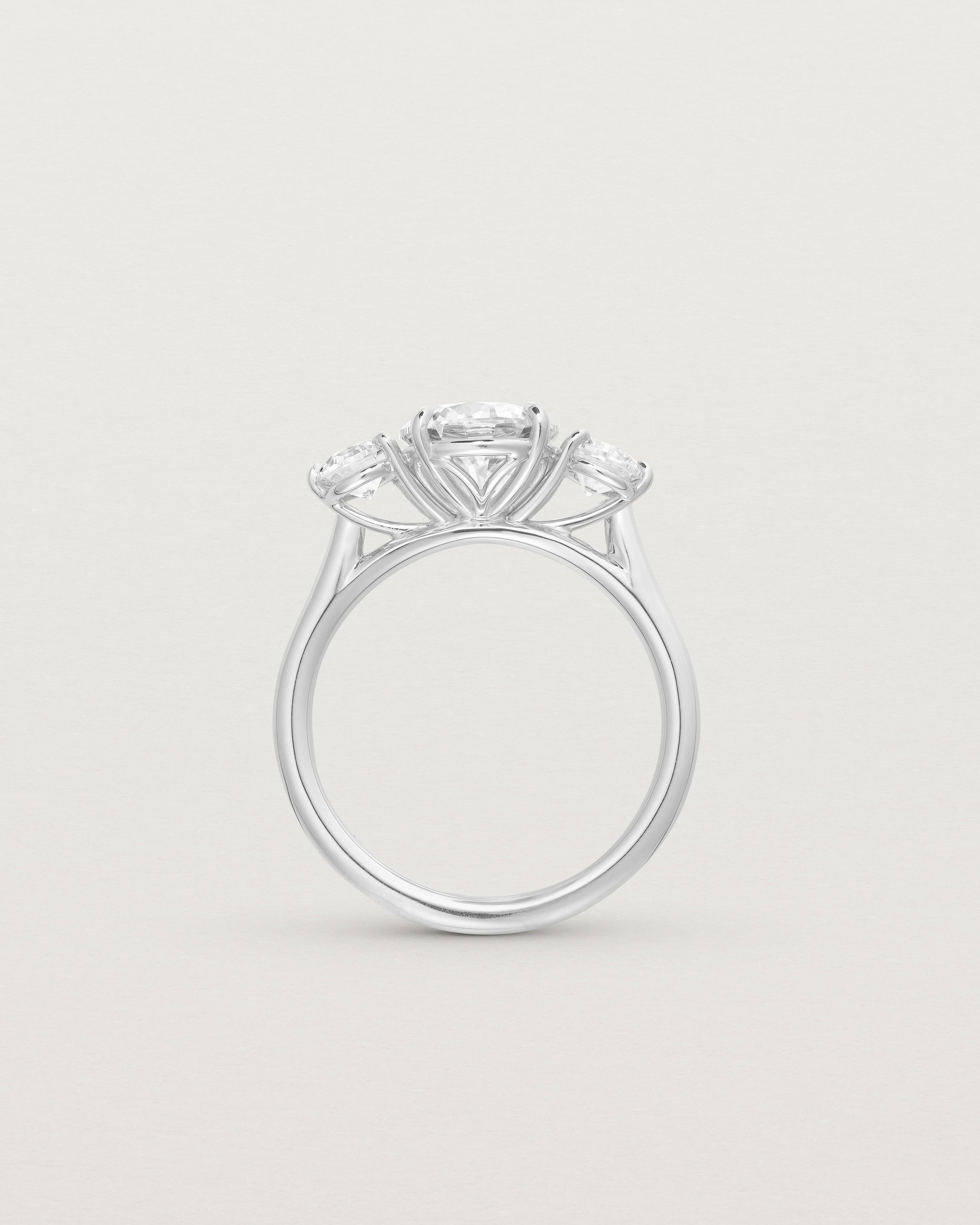 Tulip Round Trio | Diamond