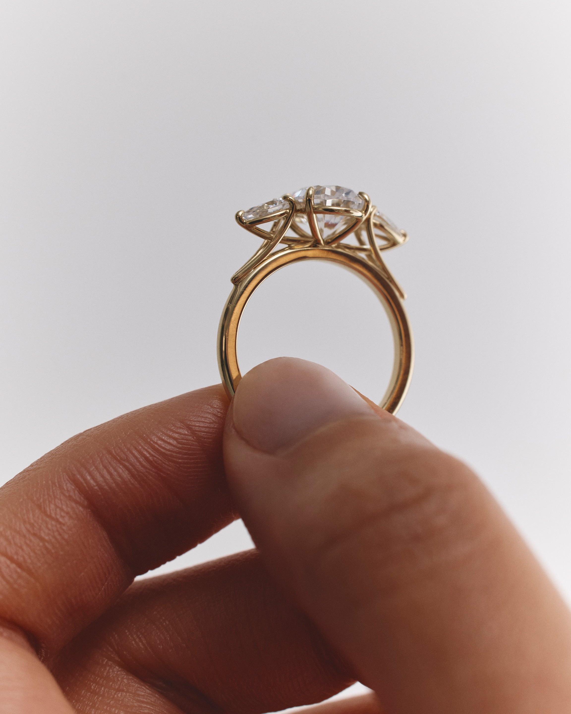 Tulip Round Trio | Diamond