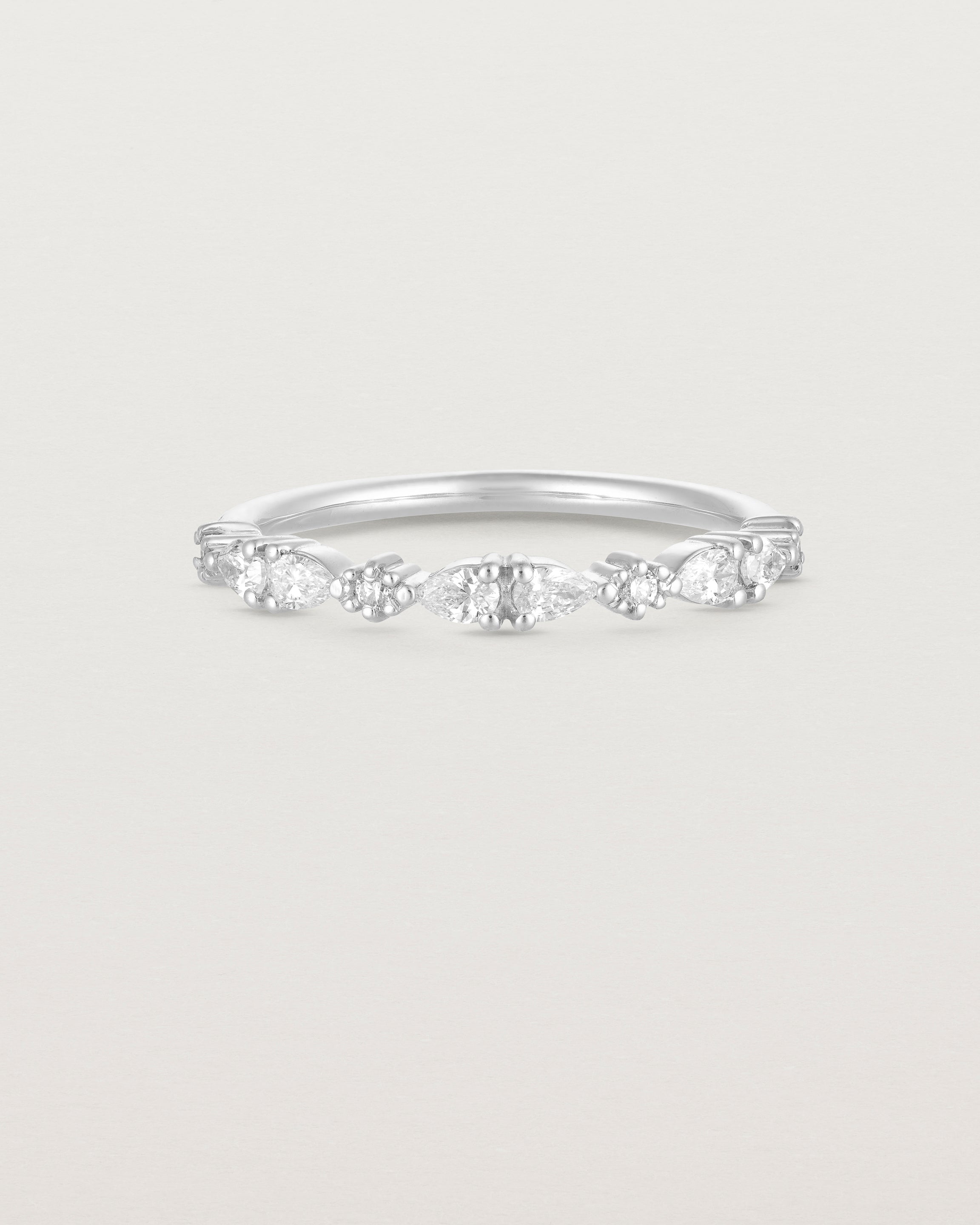 Neai Ring | Diamonds |Archive