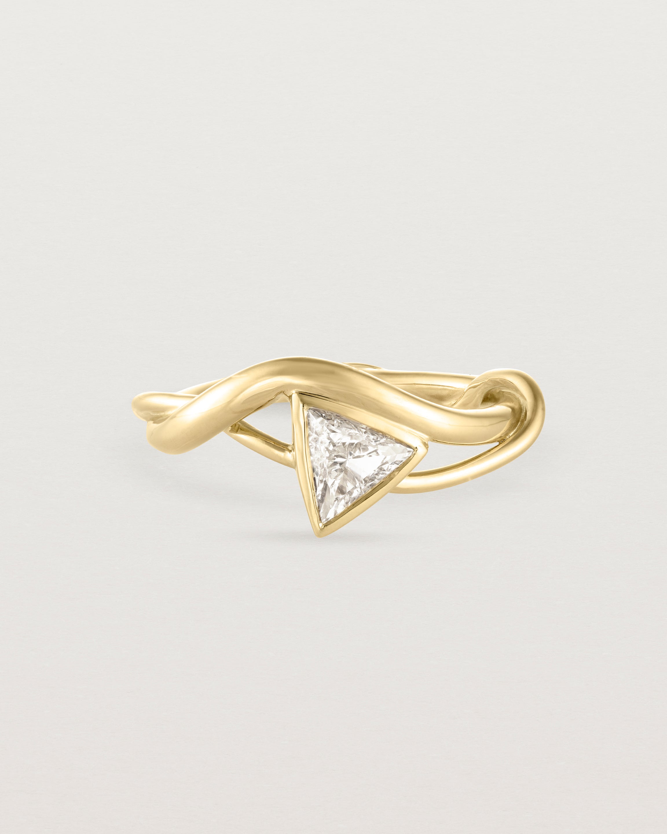 Front view of the Calla Ring | Diamond.