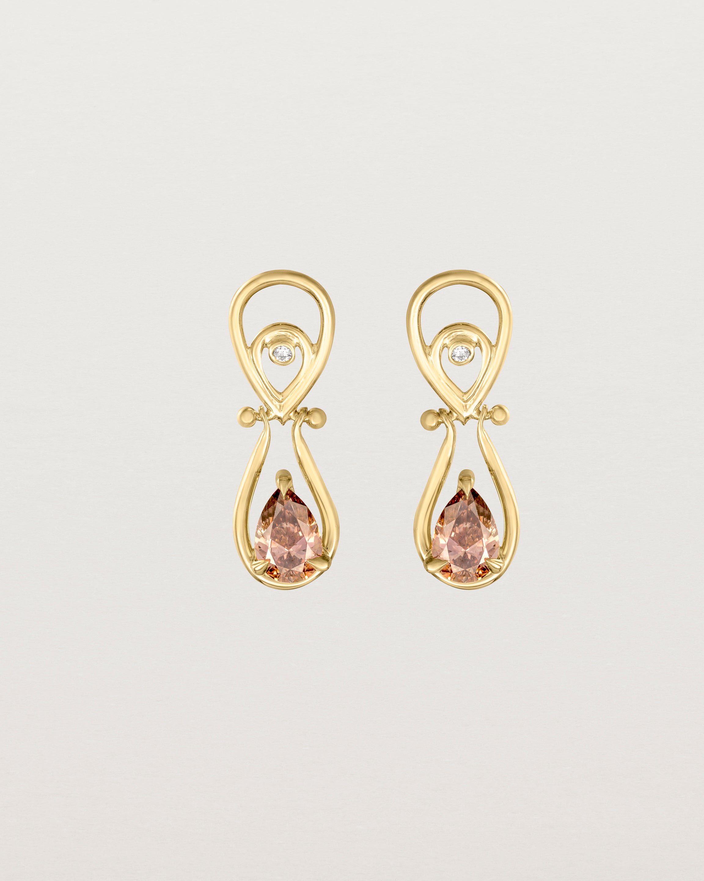 Front image of drop studs featuring Argyle Diamonds