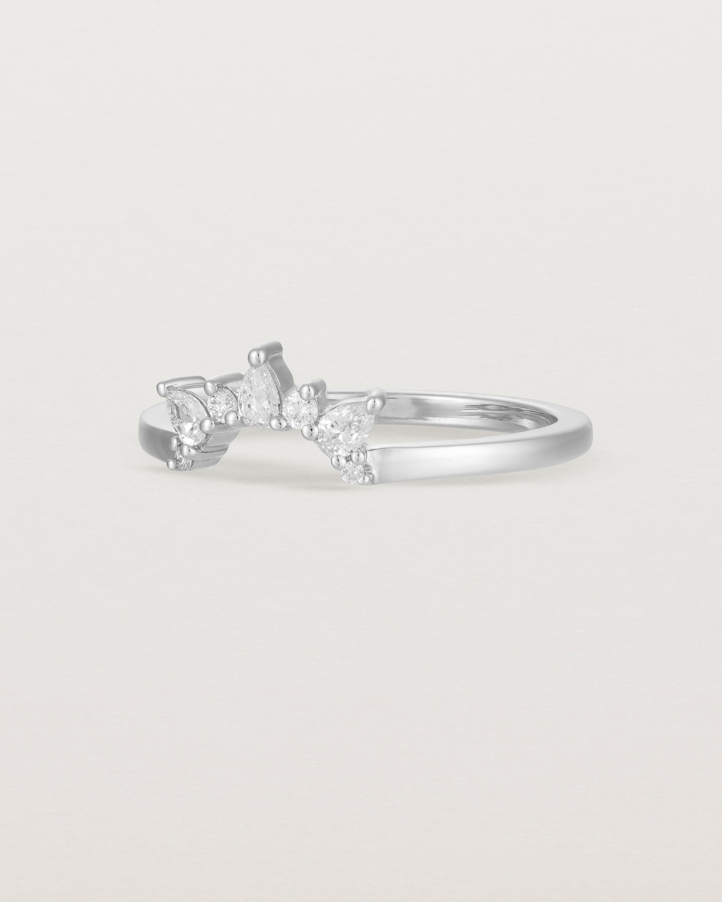 Angled view of the Odette Crown Ring | Fit Ⅰ | White Gold.