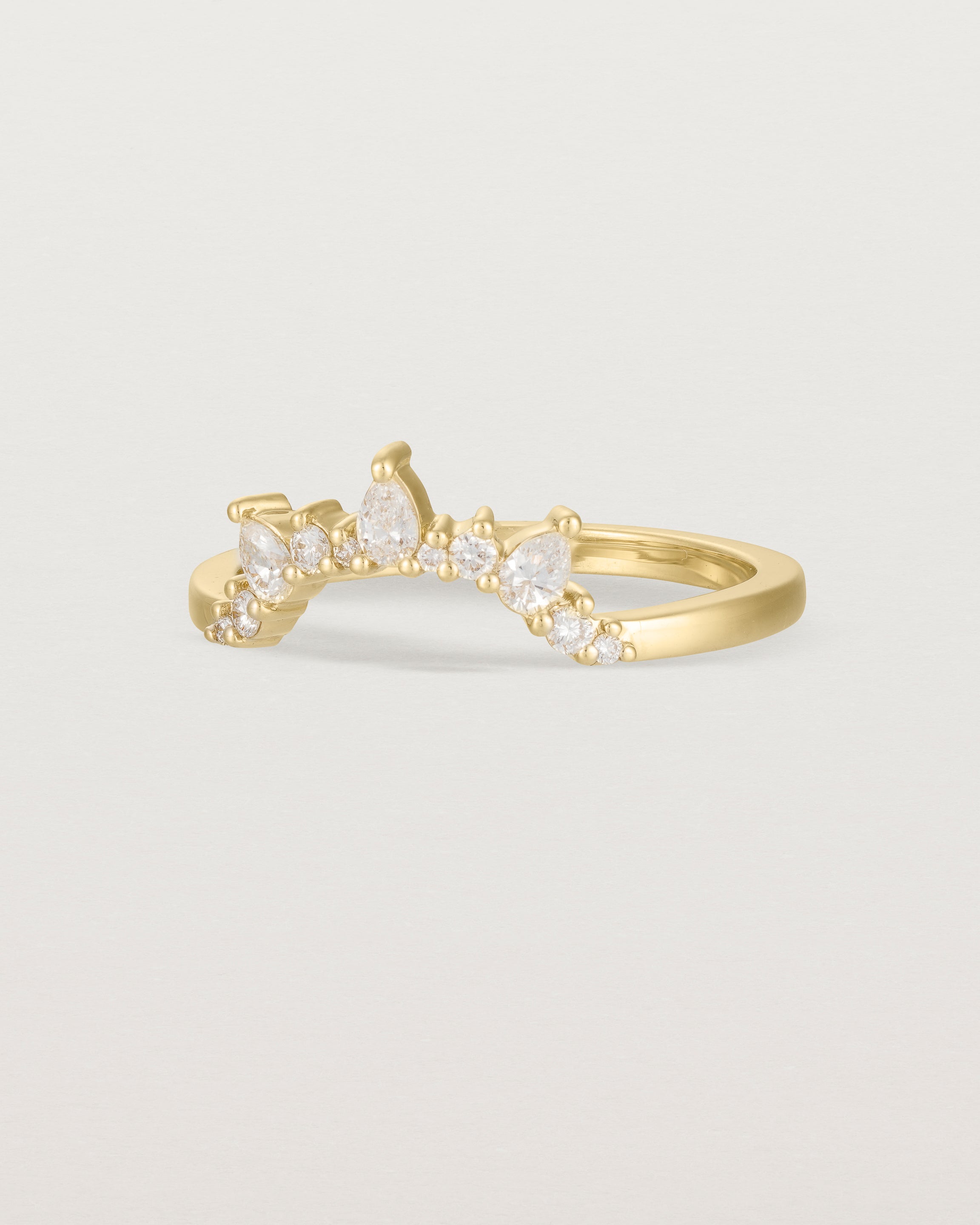 Angled view of the Front view of the Odette Crown Ring | Fit Ⅳ | Yellow Gold.