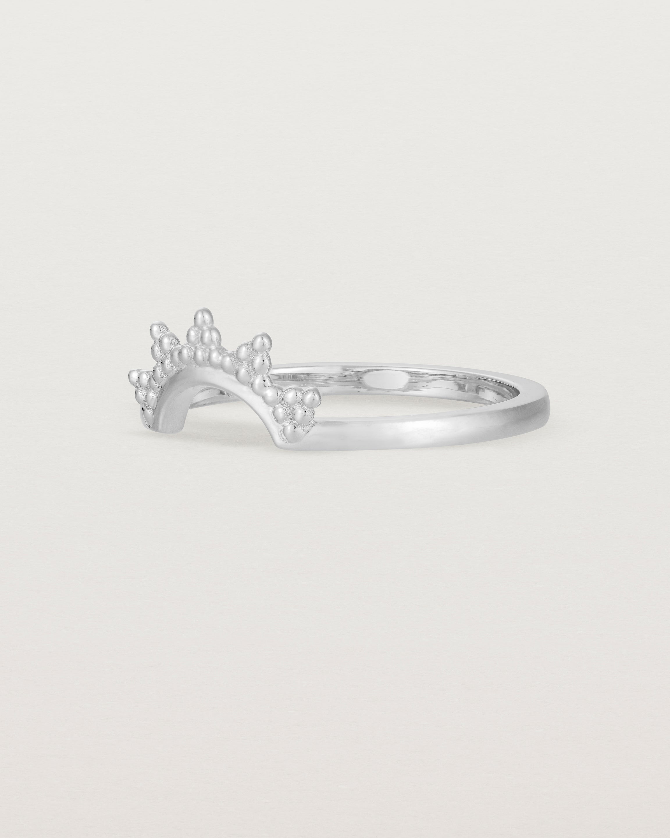 Angled view of the Odine Crown Ring | Fit Ⅰ | White Gold.