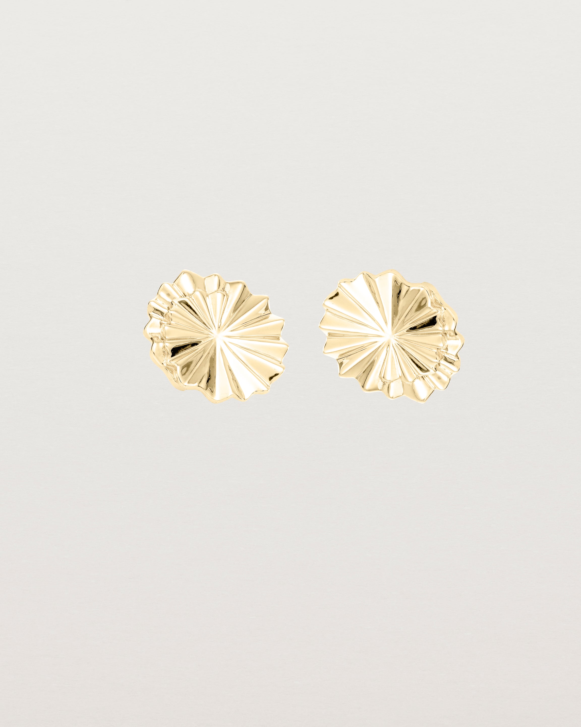 Front view of the Pan Earrings in yellow gold.