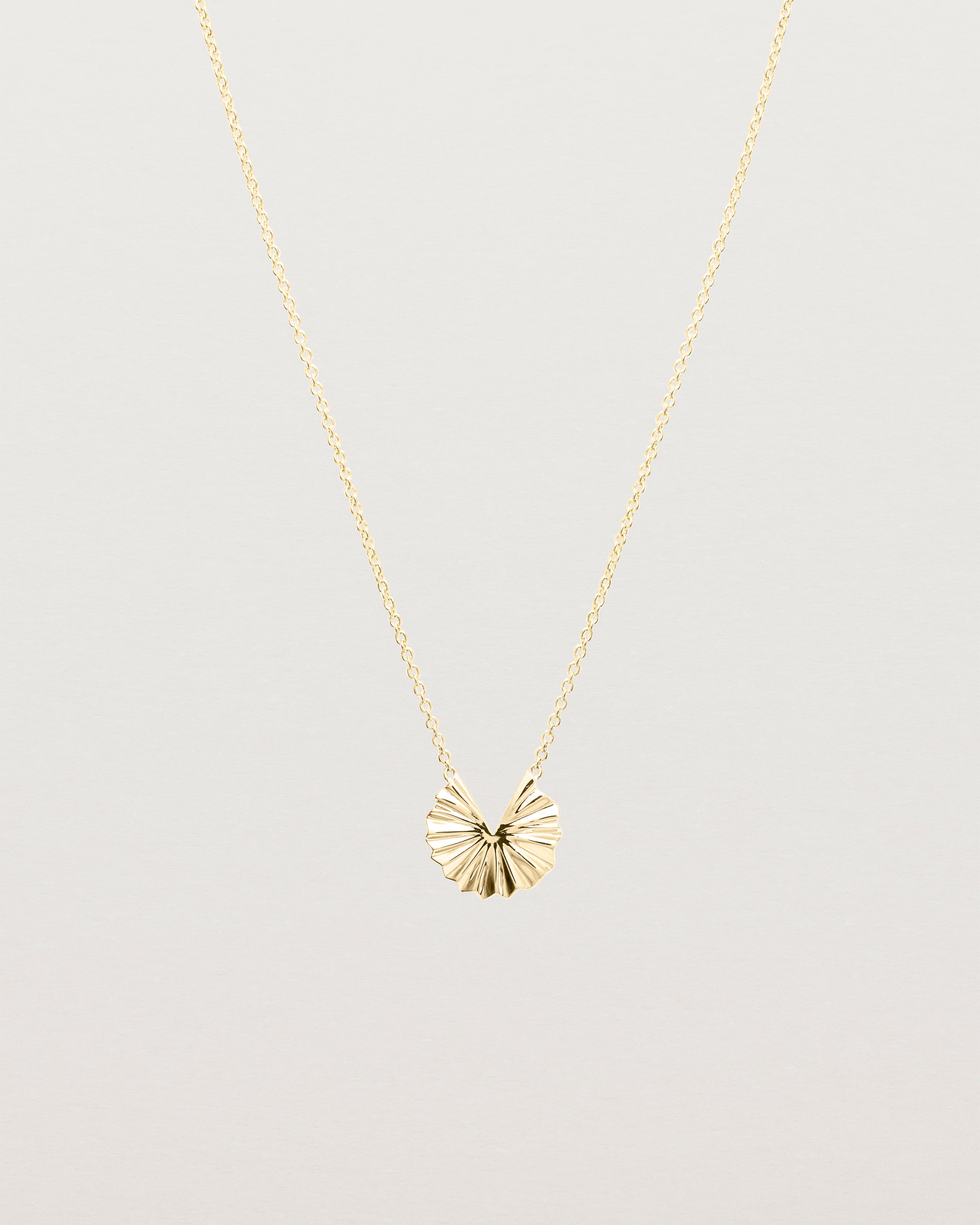 Front view of the Pan Necklace | Yellow Gold.