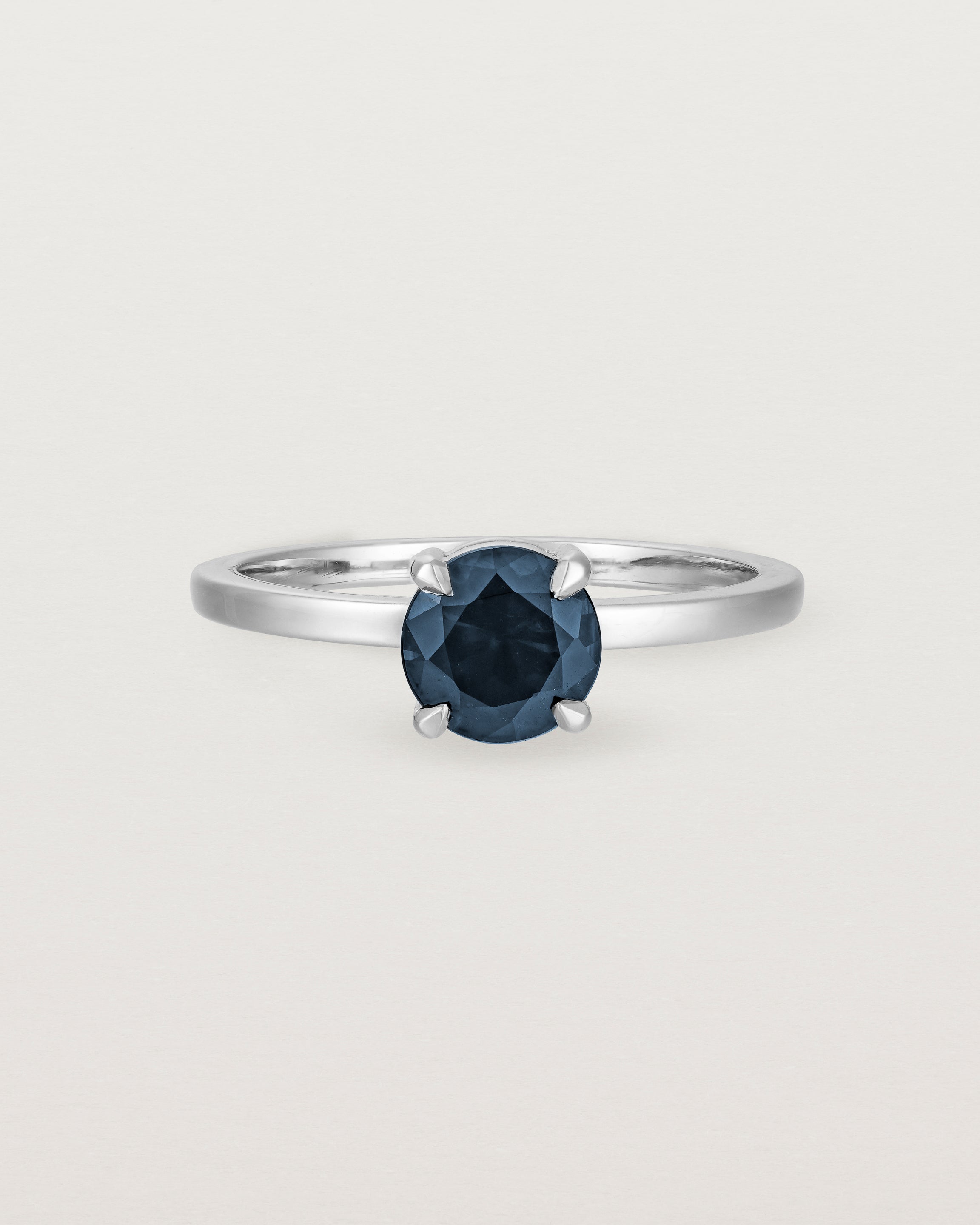 Front view of the Petite Una Round Solitaire | Australian Sapphire | White Gold.
