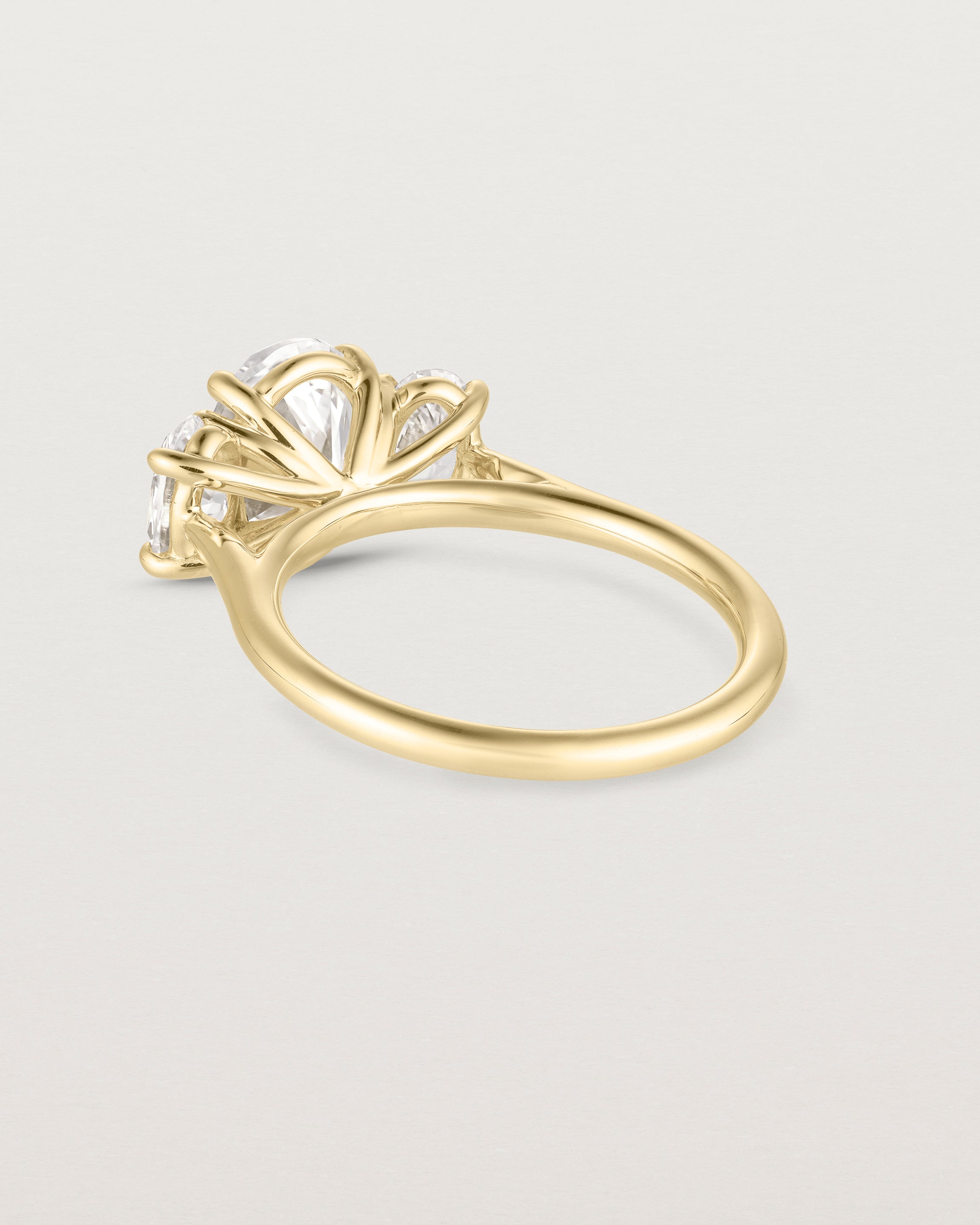 Signature Oval Trio | Diamond