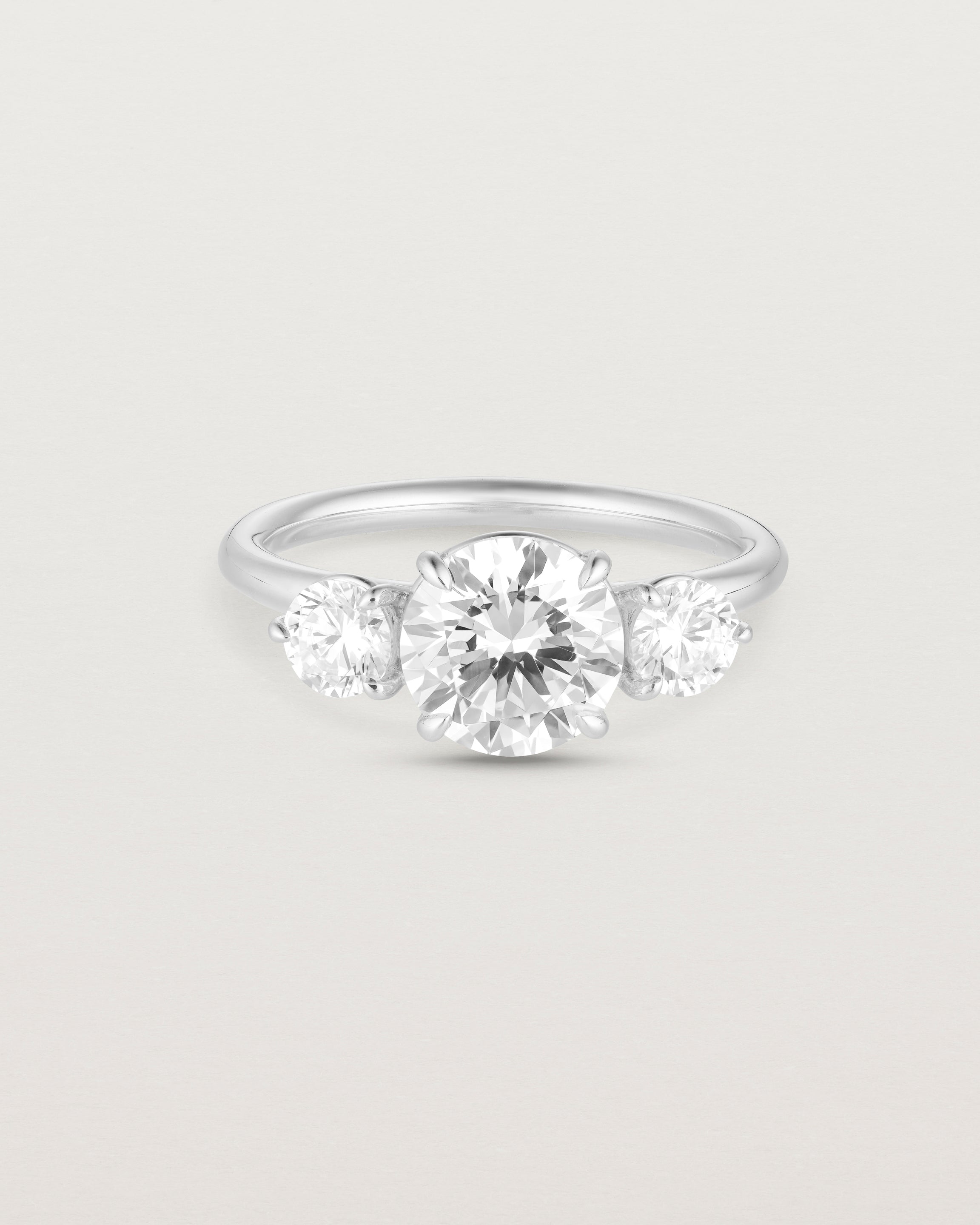 Tulip Round Trio | Diamond