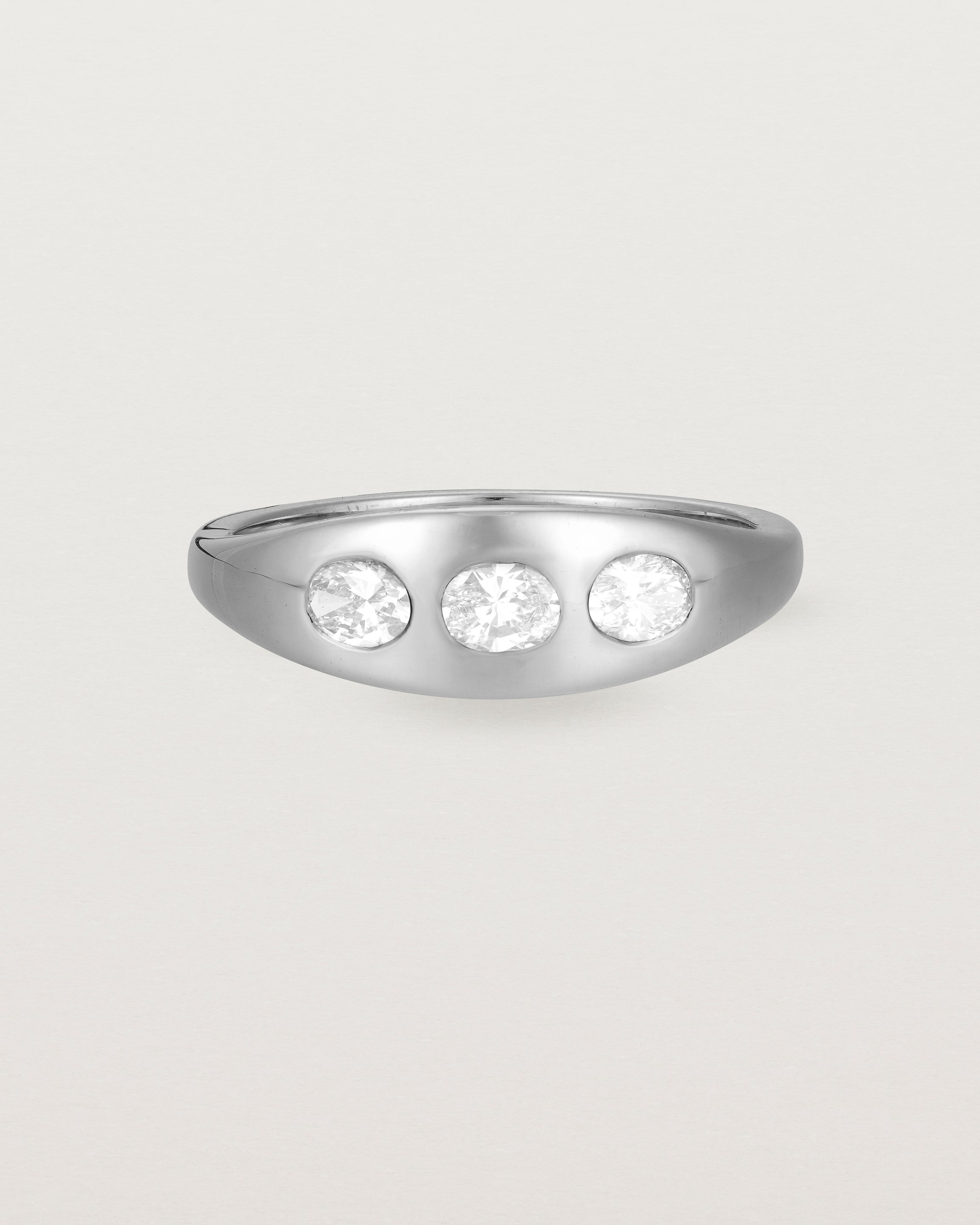 Front view of the Seule Trinity Ring | Diamonds | White Gold.