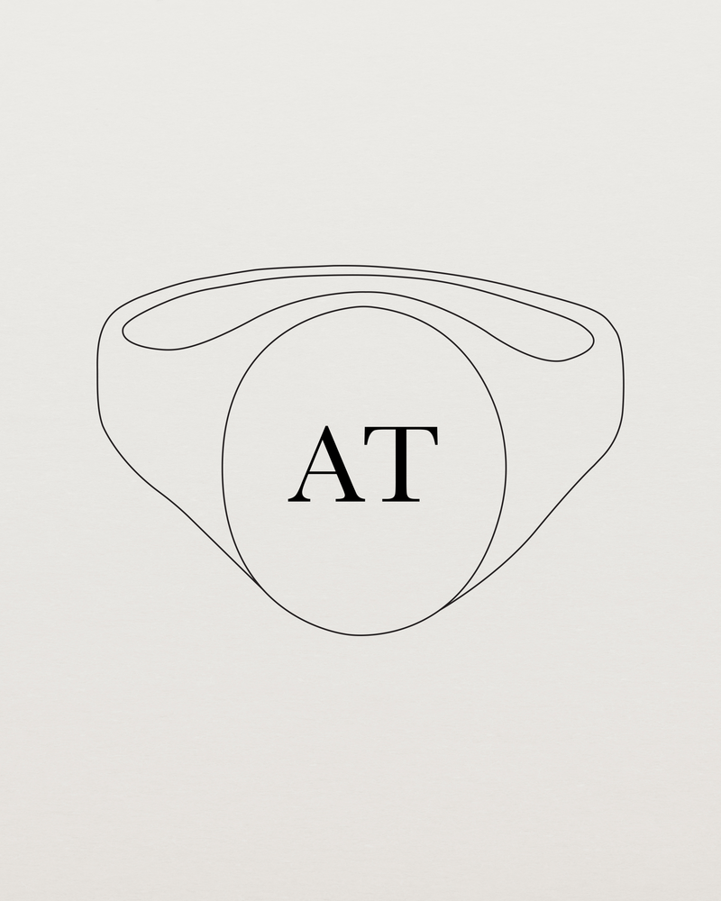 An example of a Signet face engraving with 2 characters _label: Engraving Example