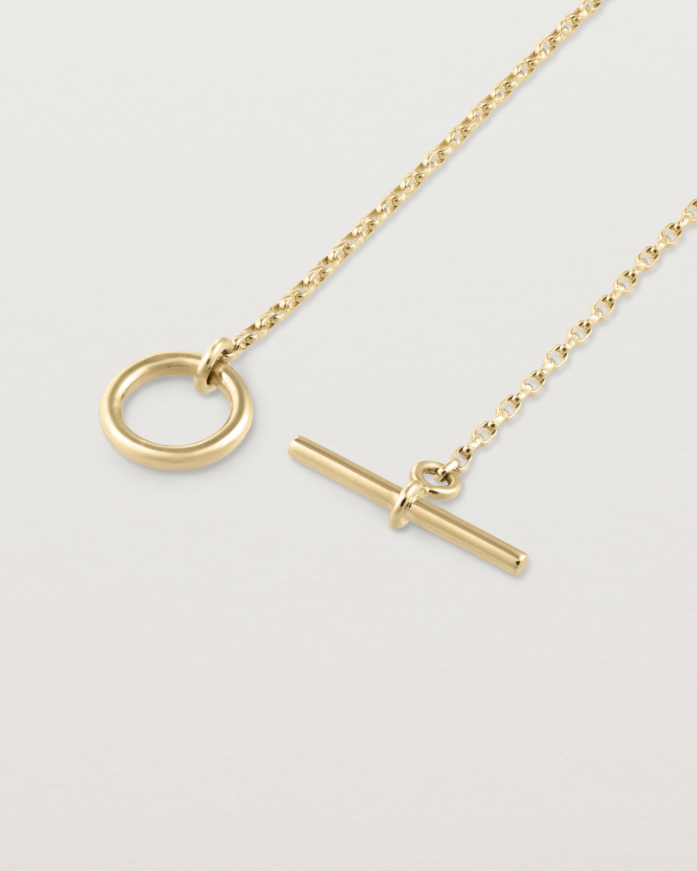 Close up on the Terra Chain Necklace | Fine toggle open.