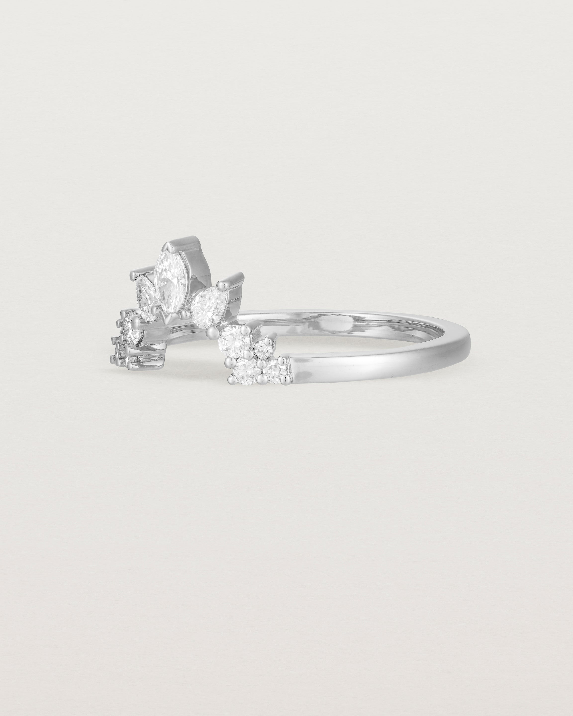 Angled view of the Thalia Crown Ring | Fit Ⅱ | White Gold.